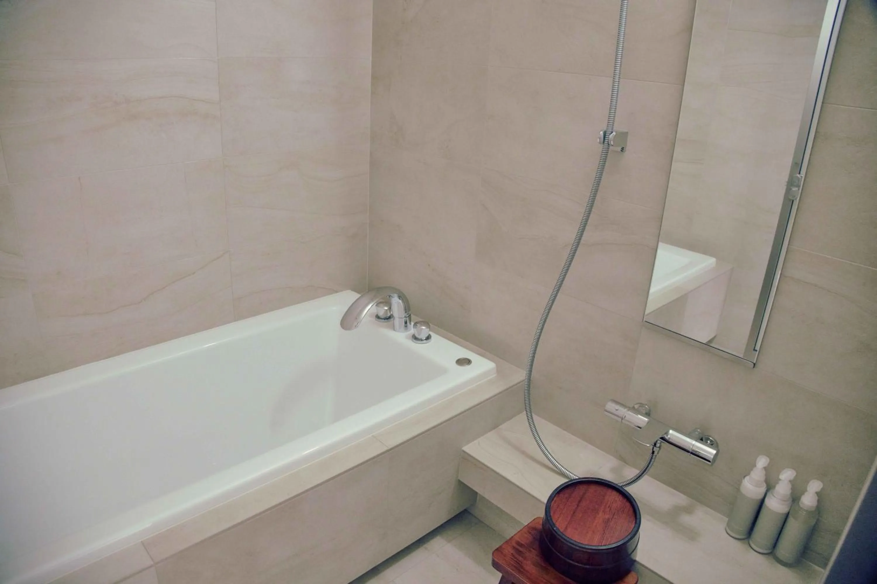 Bathroom in Marufukuro