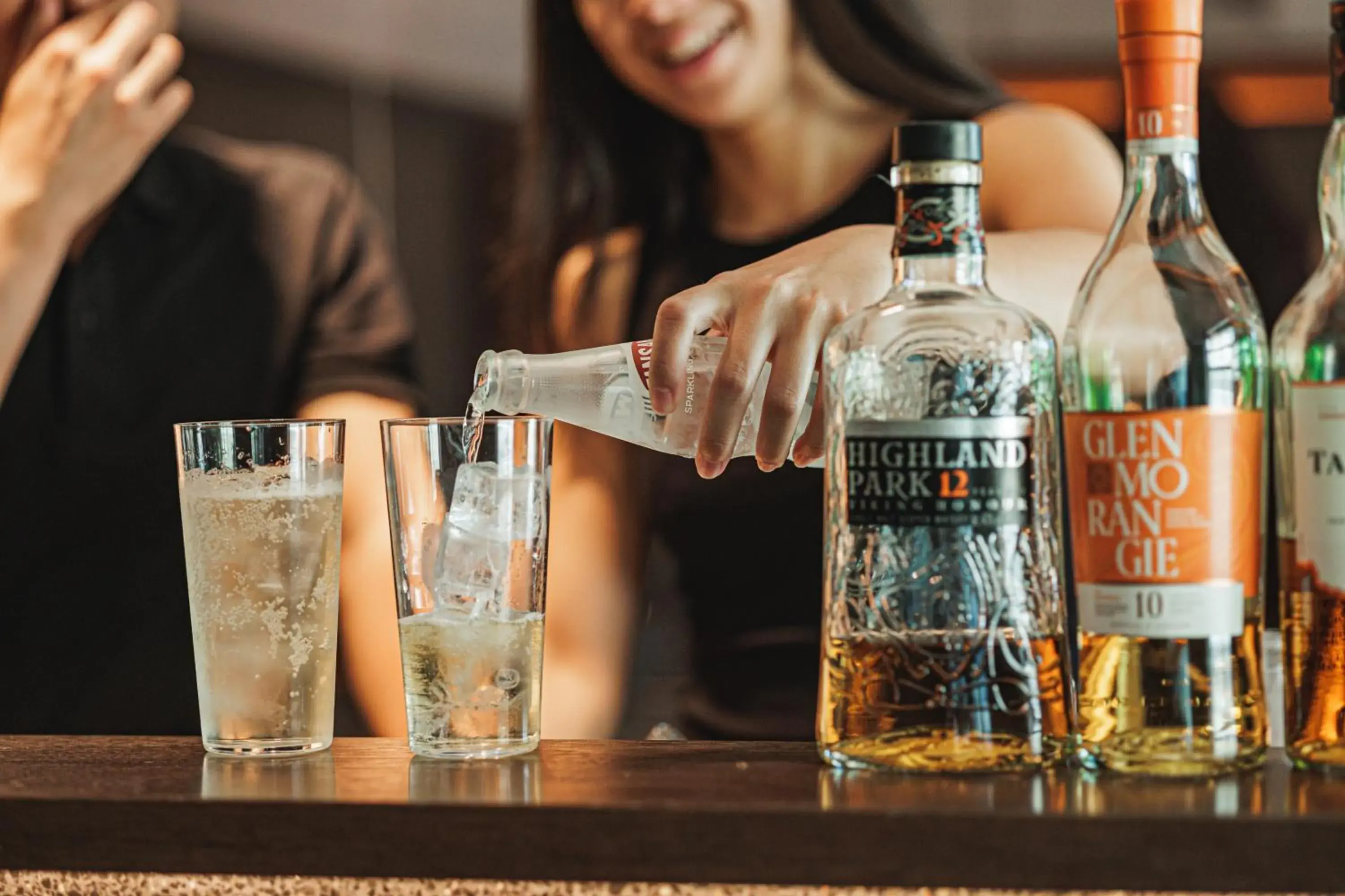 Lounge or bar in Marufukuro Lounge or bar in Marufukuro