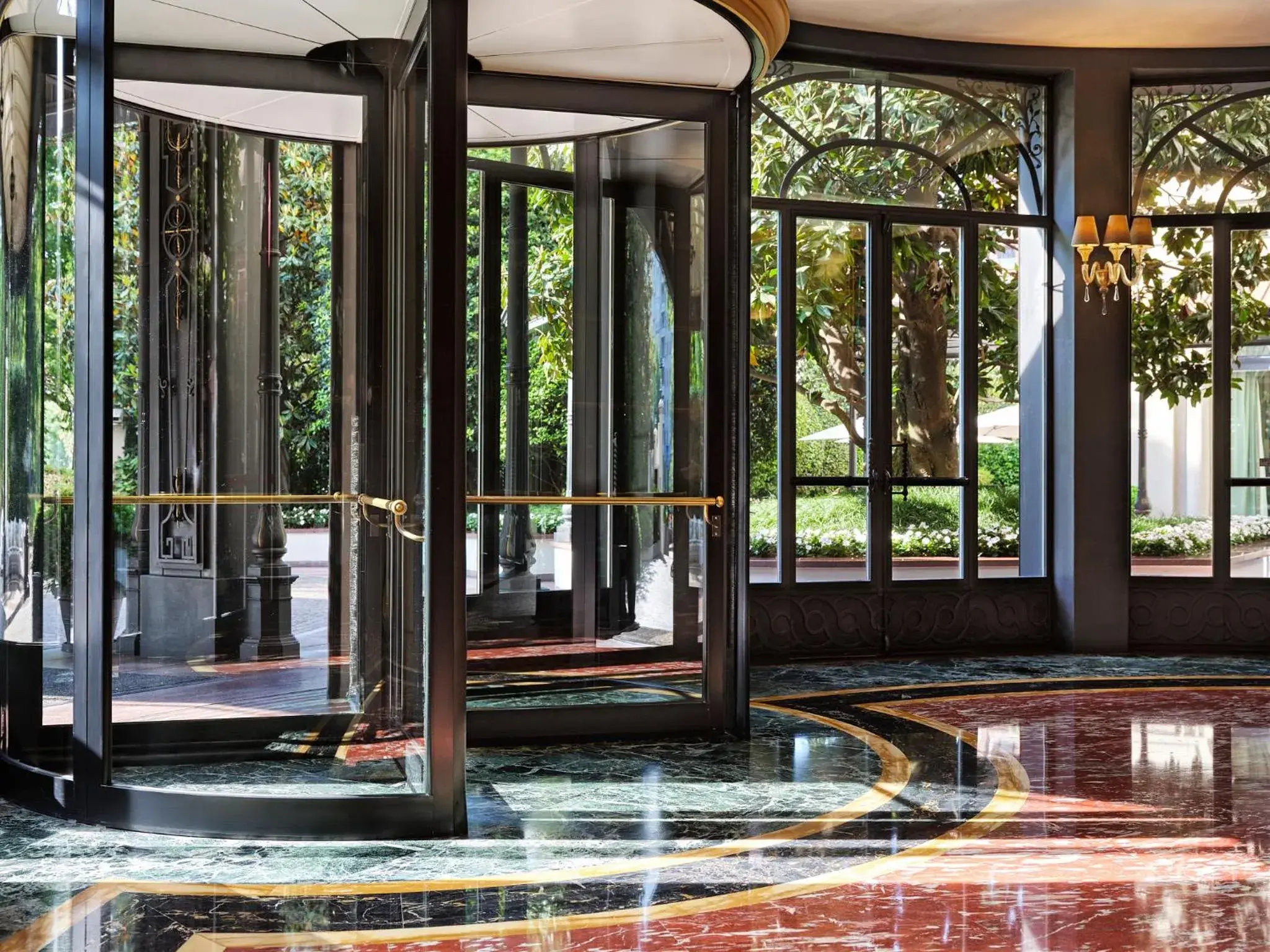 Facade/entrance in Hotel Principe Di Savoia - Dorchester Collection Facade/entrance in Hotel Principe Di Savoia - Dorchester Collection