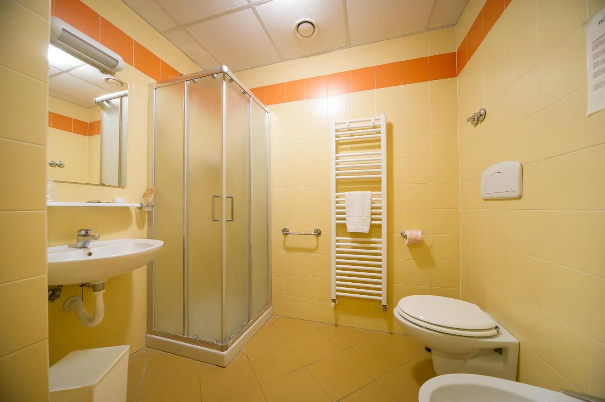 Shower in Hotel Foresteria