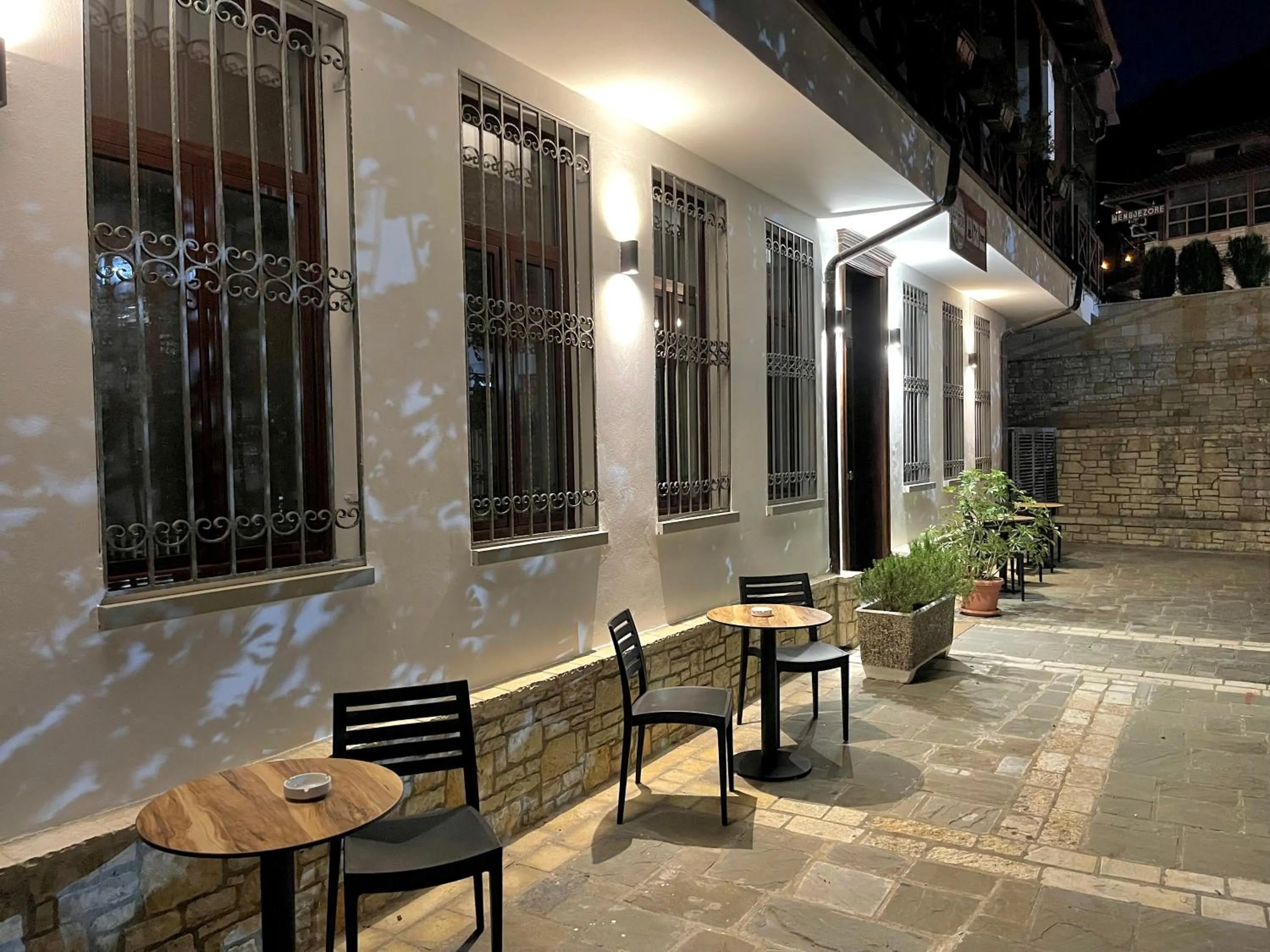 Property building in Bujtina Apsus
