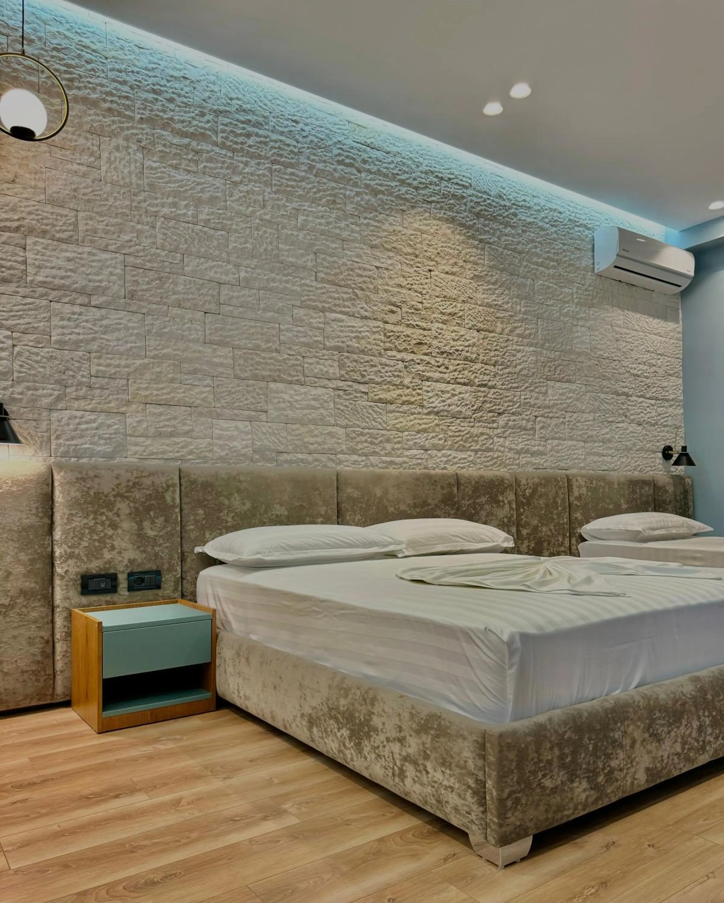 Bed in Bujtina Apsus