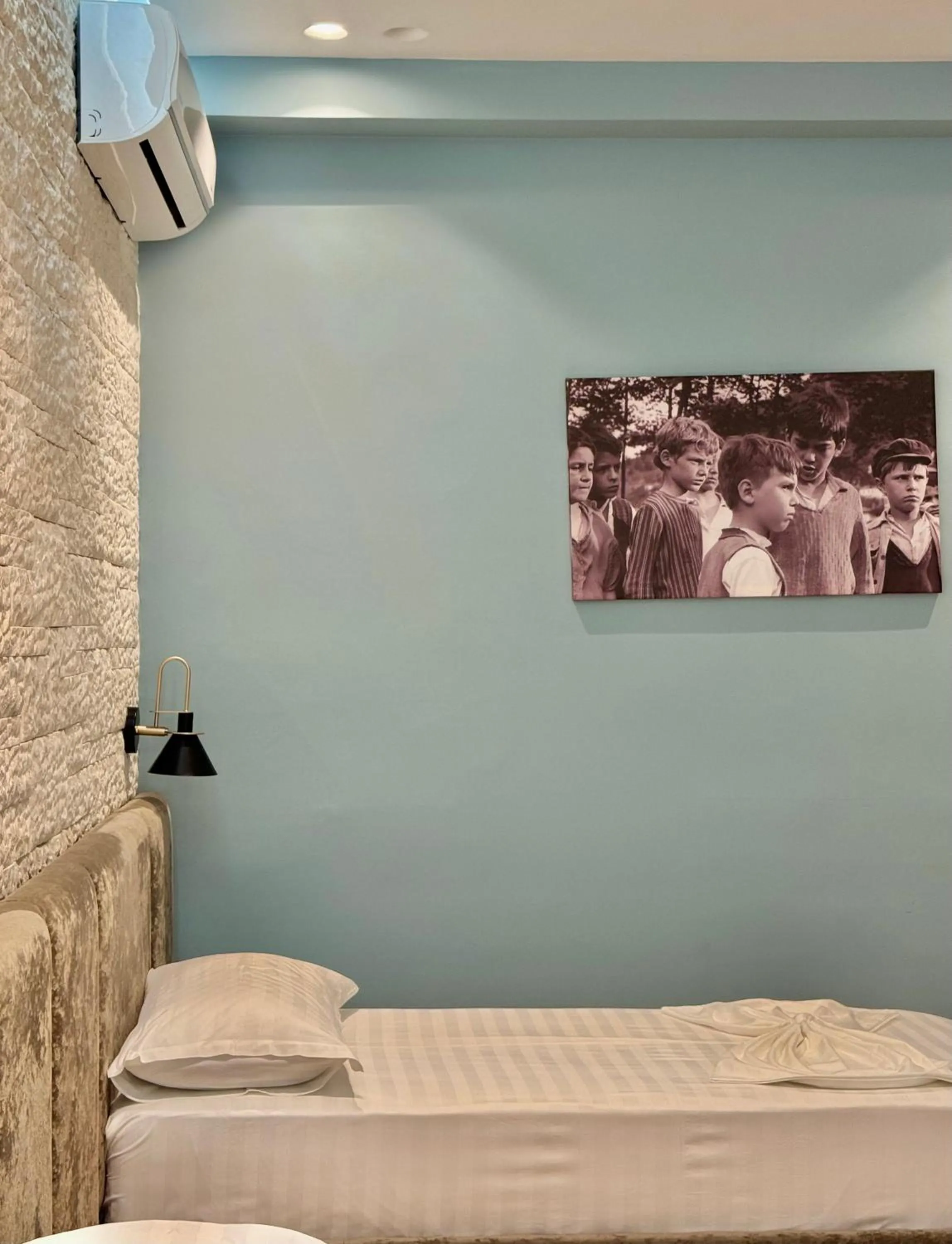 Bed in Bujtina Apsus
