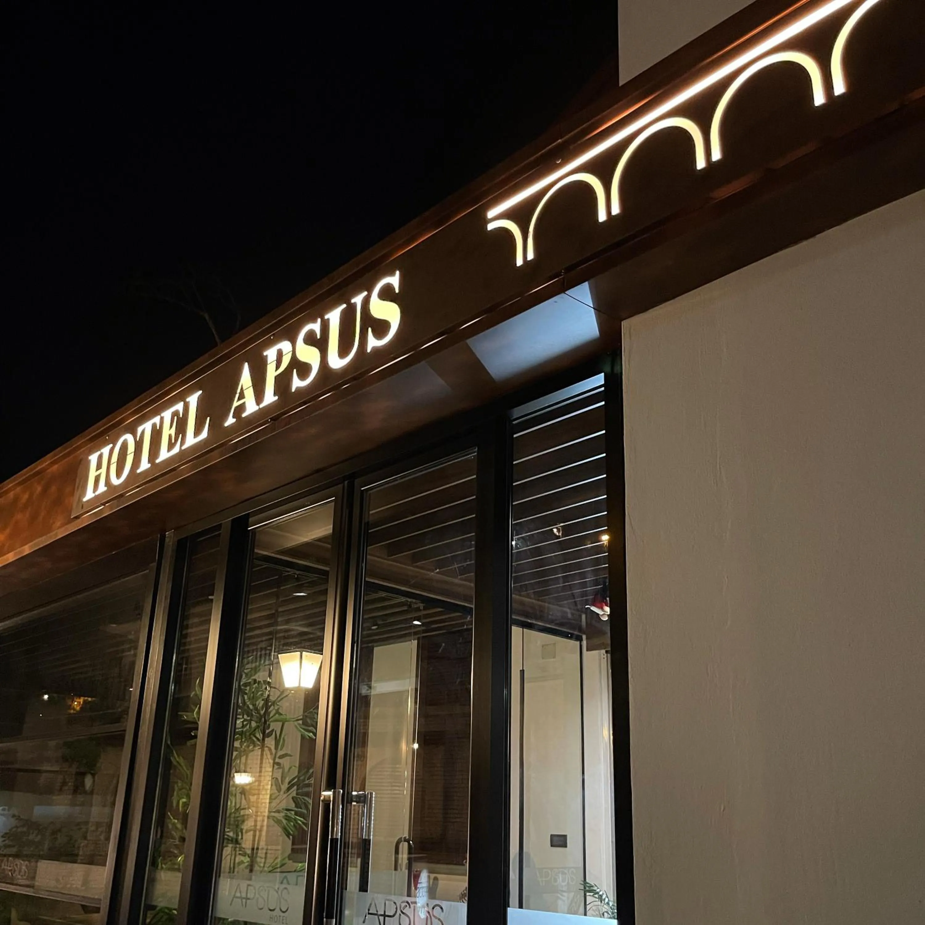 Property building in Bujtina Apsus
