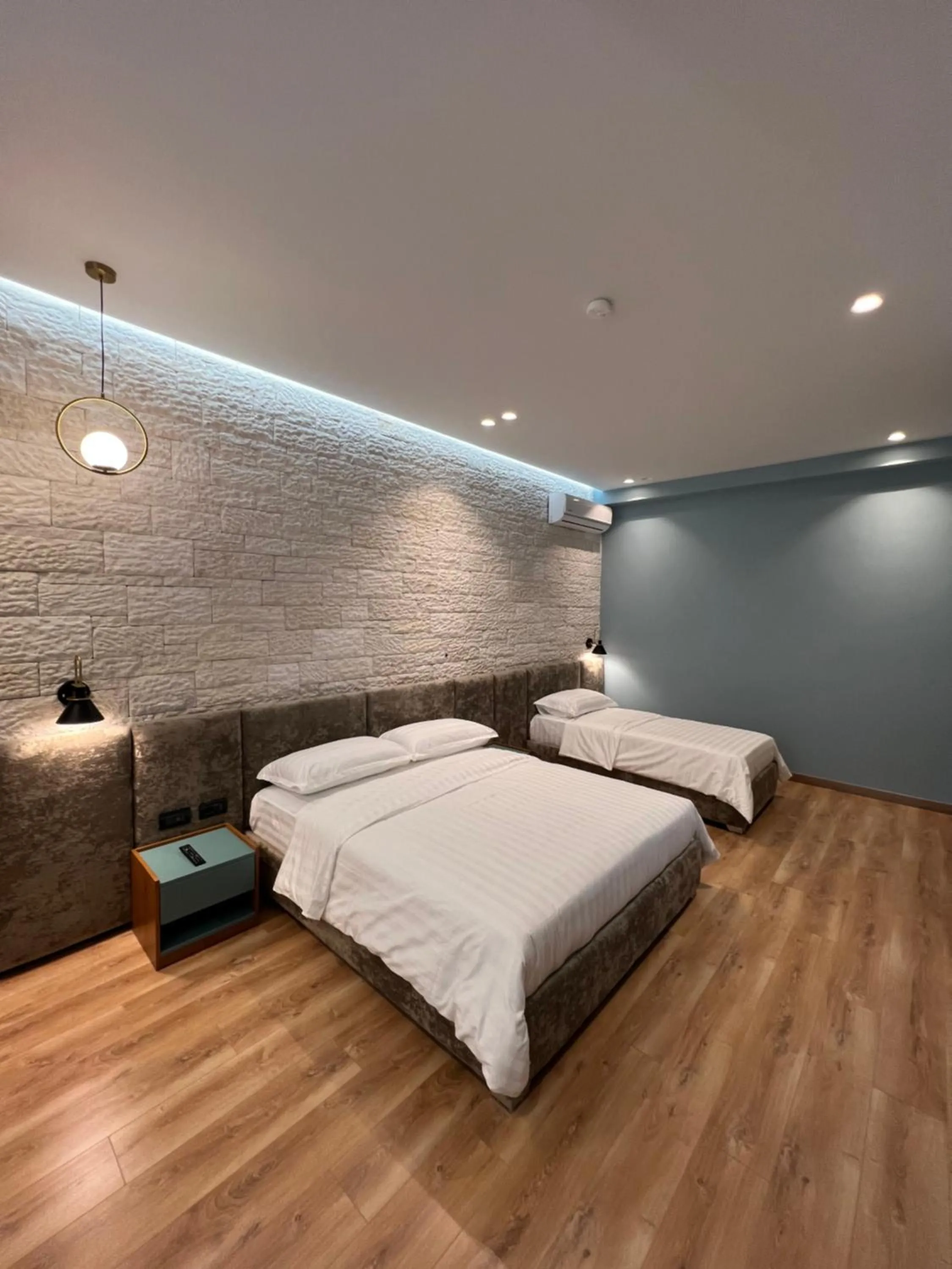 Bed in Bujtina Apsus