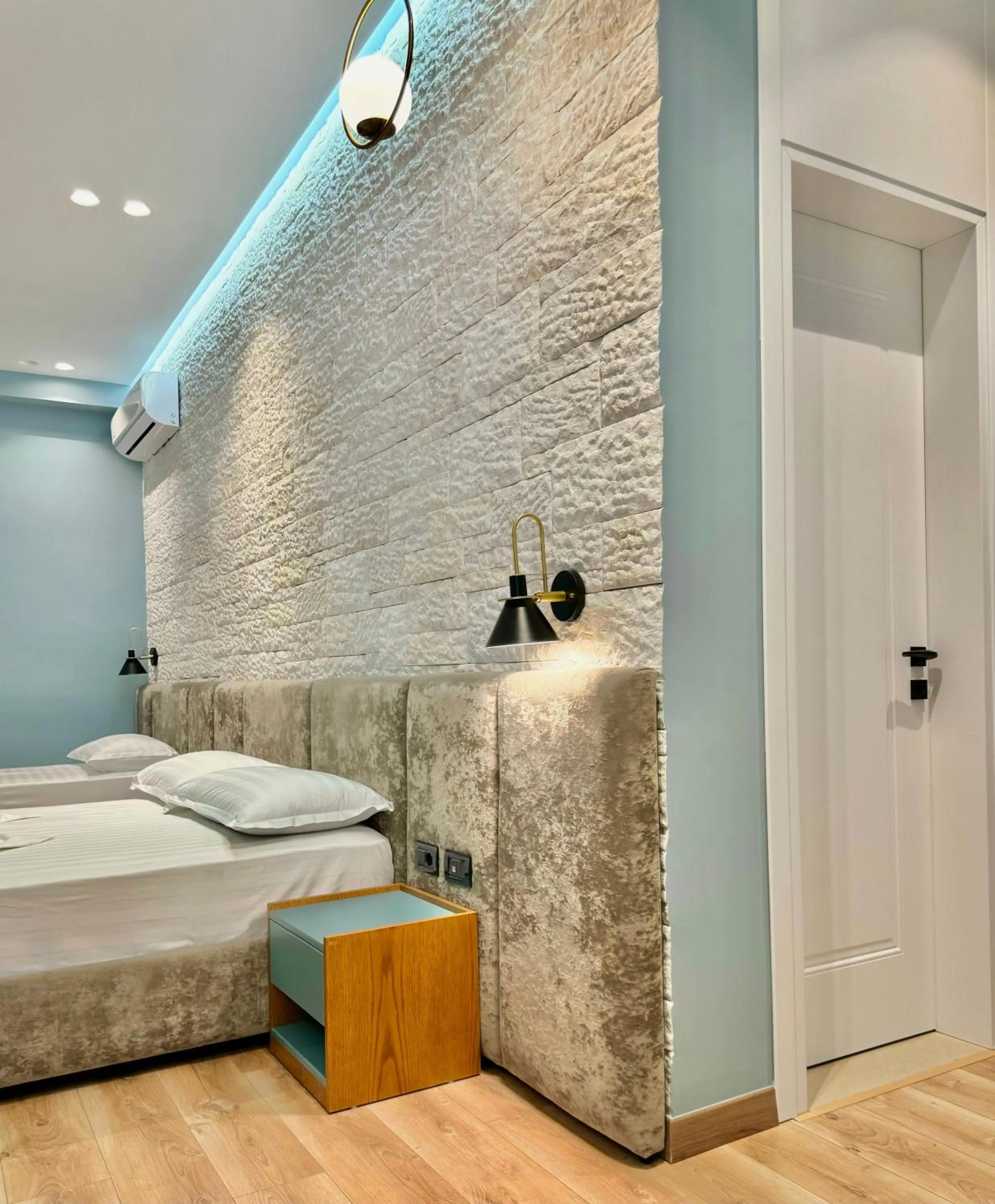 Bed in Bujtina Apsus