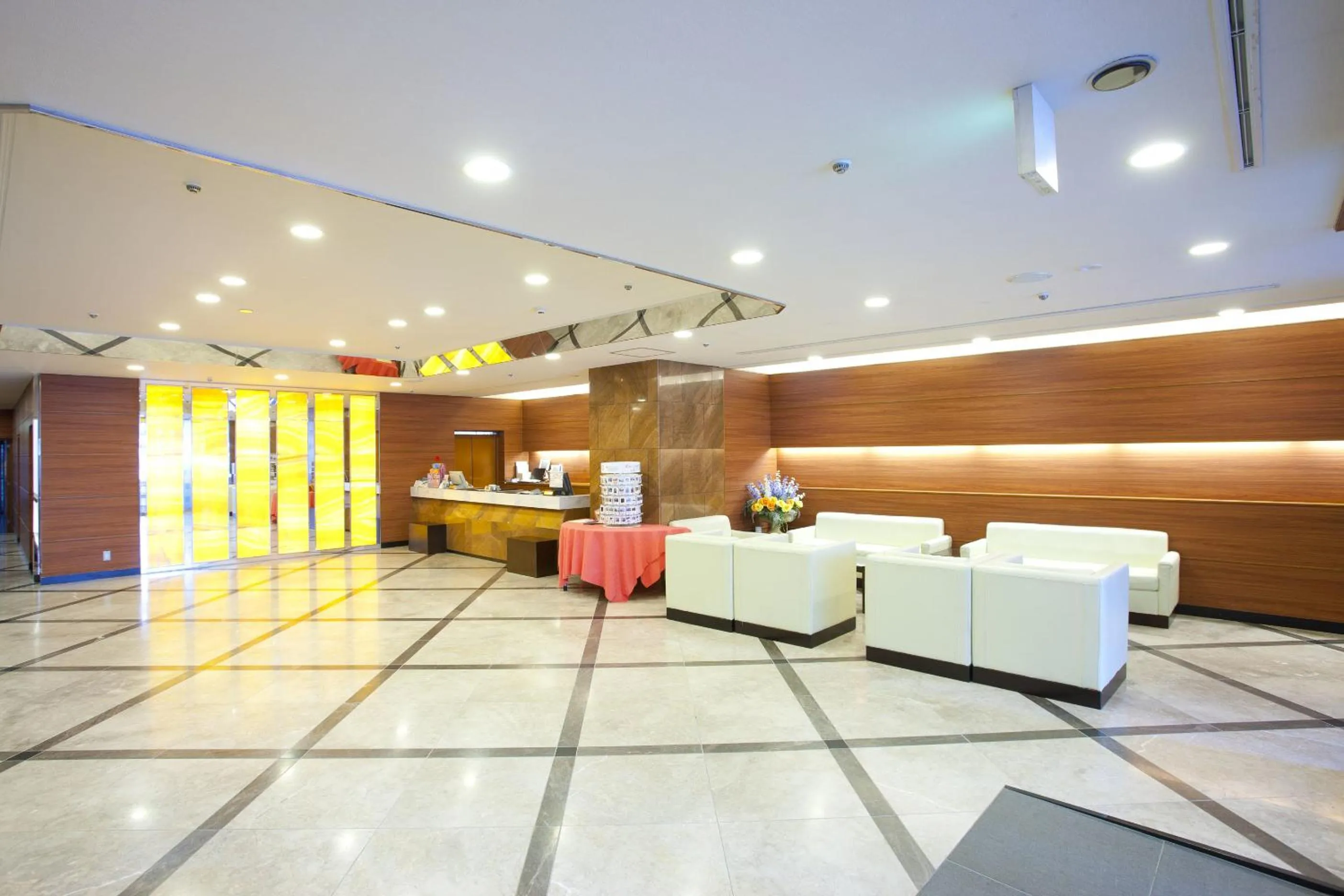 Lobby or reception in Pearl Hotel Kayabacho