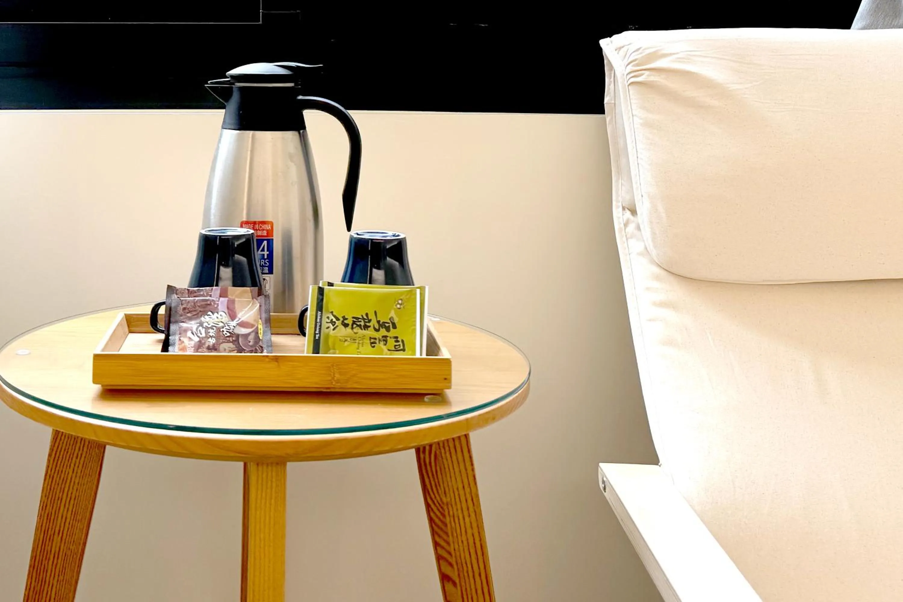 Coffee/tea facilities, Bed in Dafong Hotel