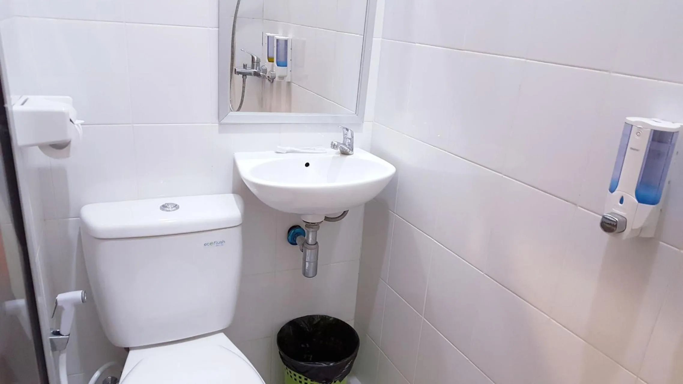 Bathroom in Sunrise Hotel Jogja