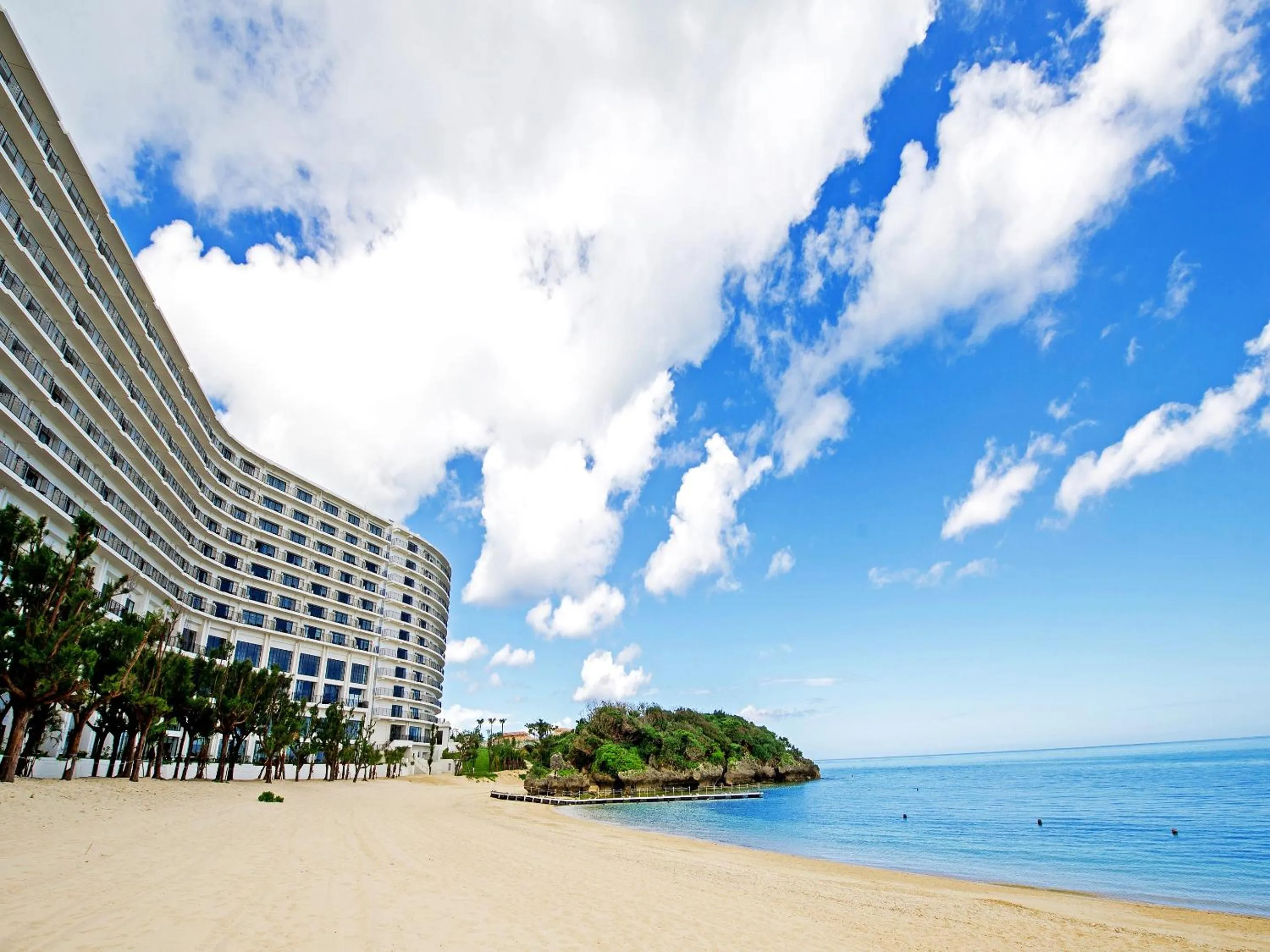 Property building in Hotel Monterey Okinawa Spa & Resort