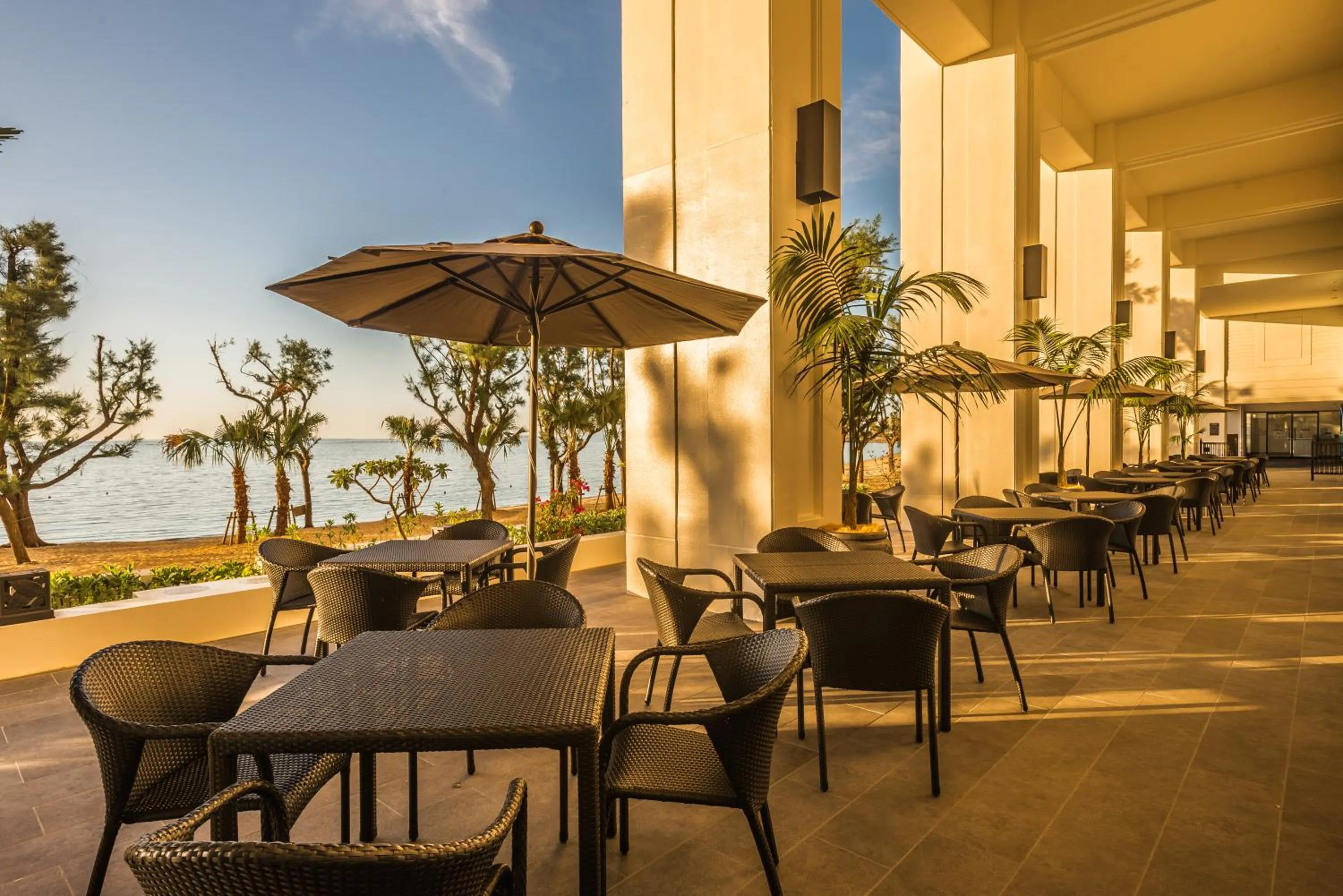 Restaurant/places to eat in Hotel Monterey Okinawa Spa & Resort