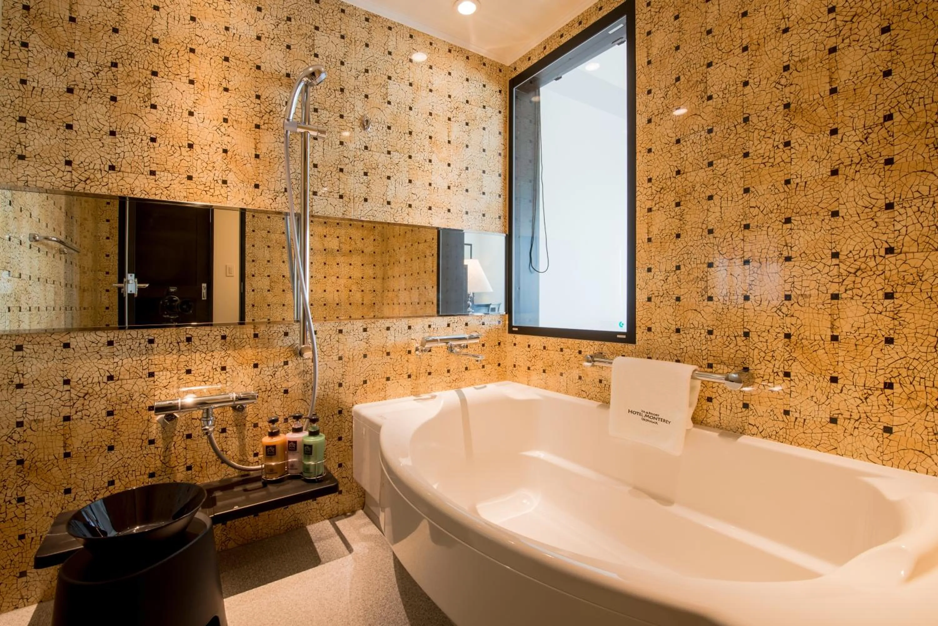 Bathroom in Hotel Monterey Okinawa Spa & Resort