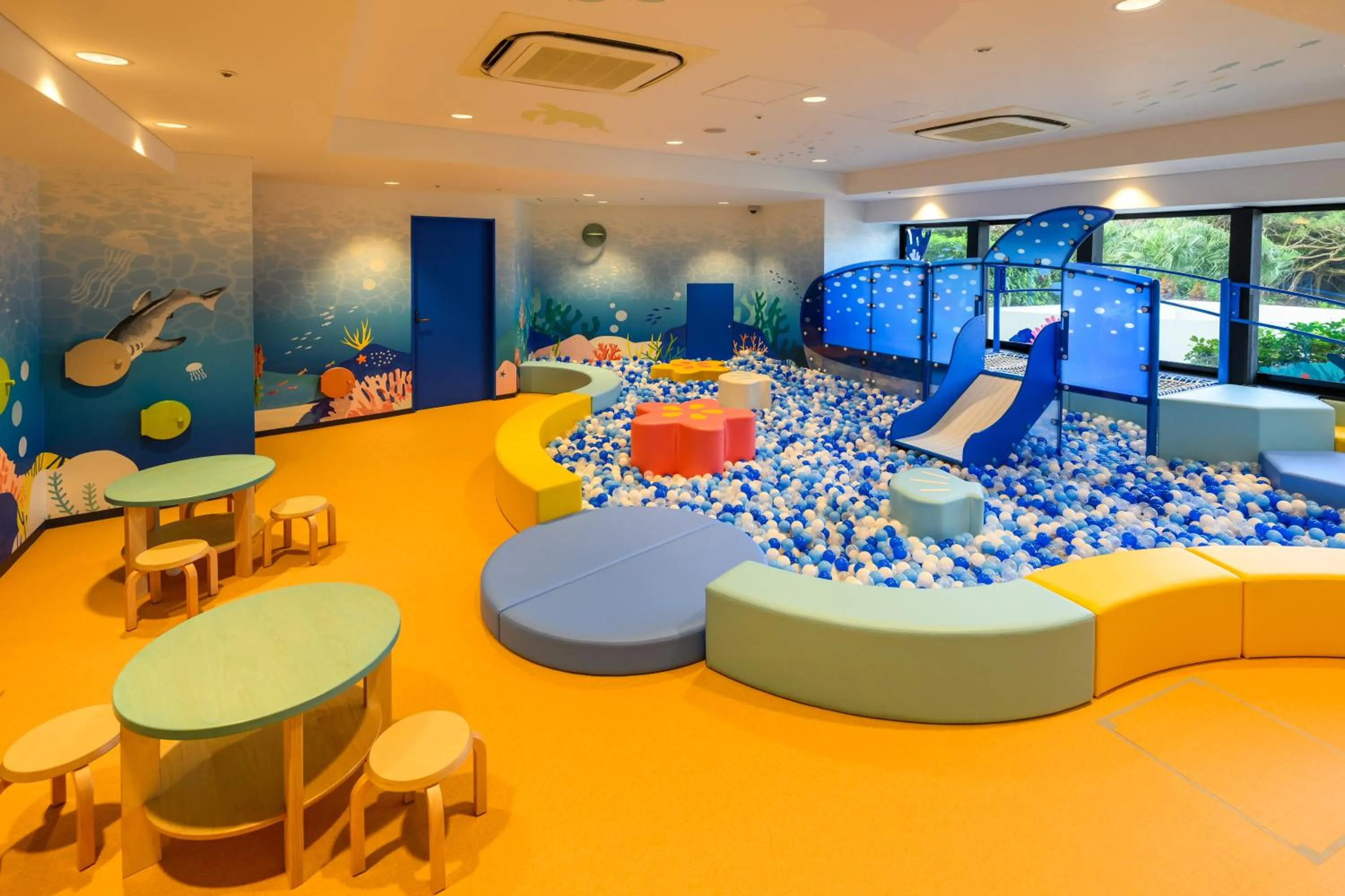 Kids's club in Hotel Monterey Okinawa Spa & Resort