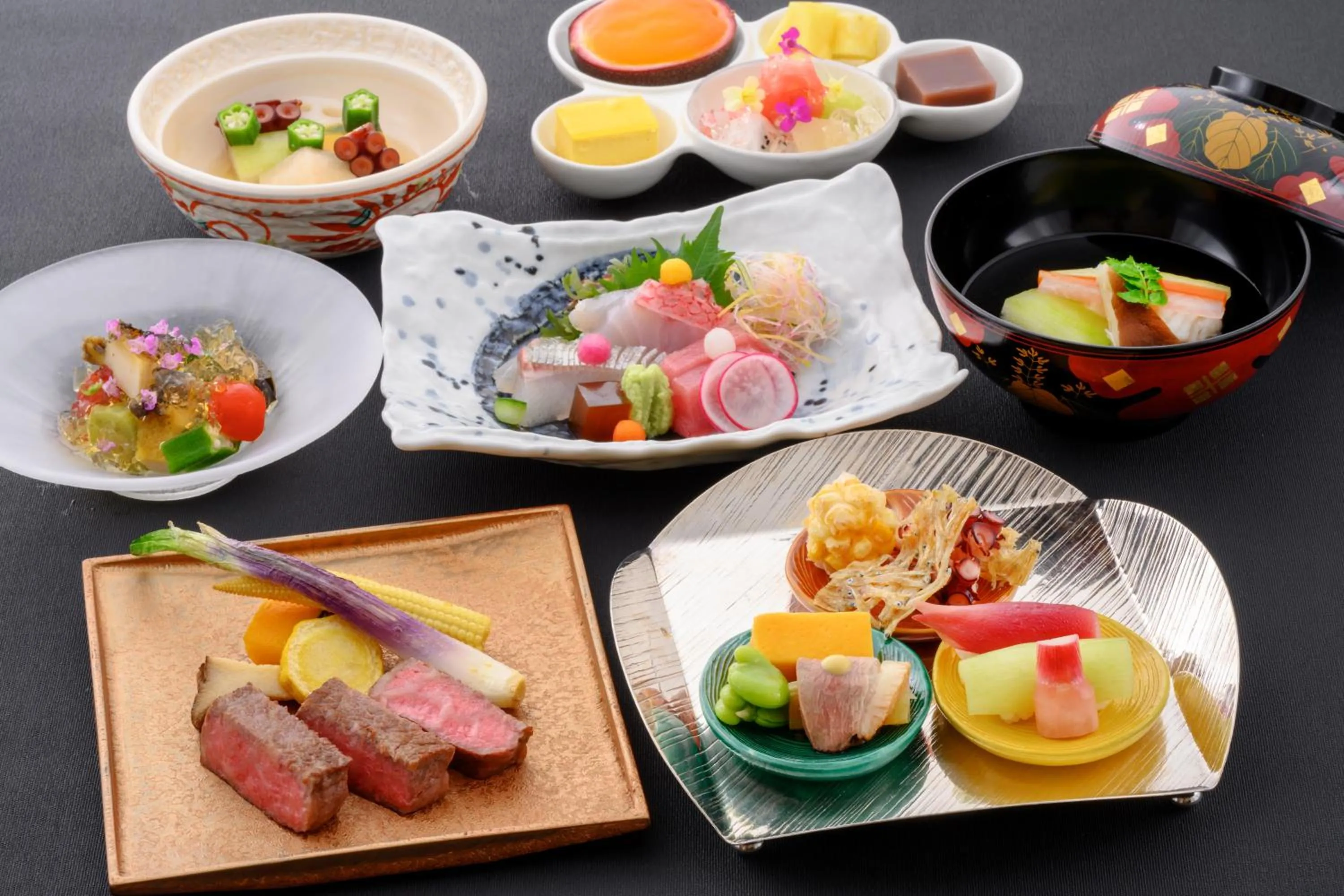 Restaurant/places to eat in Hotel Monterey Okinawa Spa & Resort