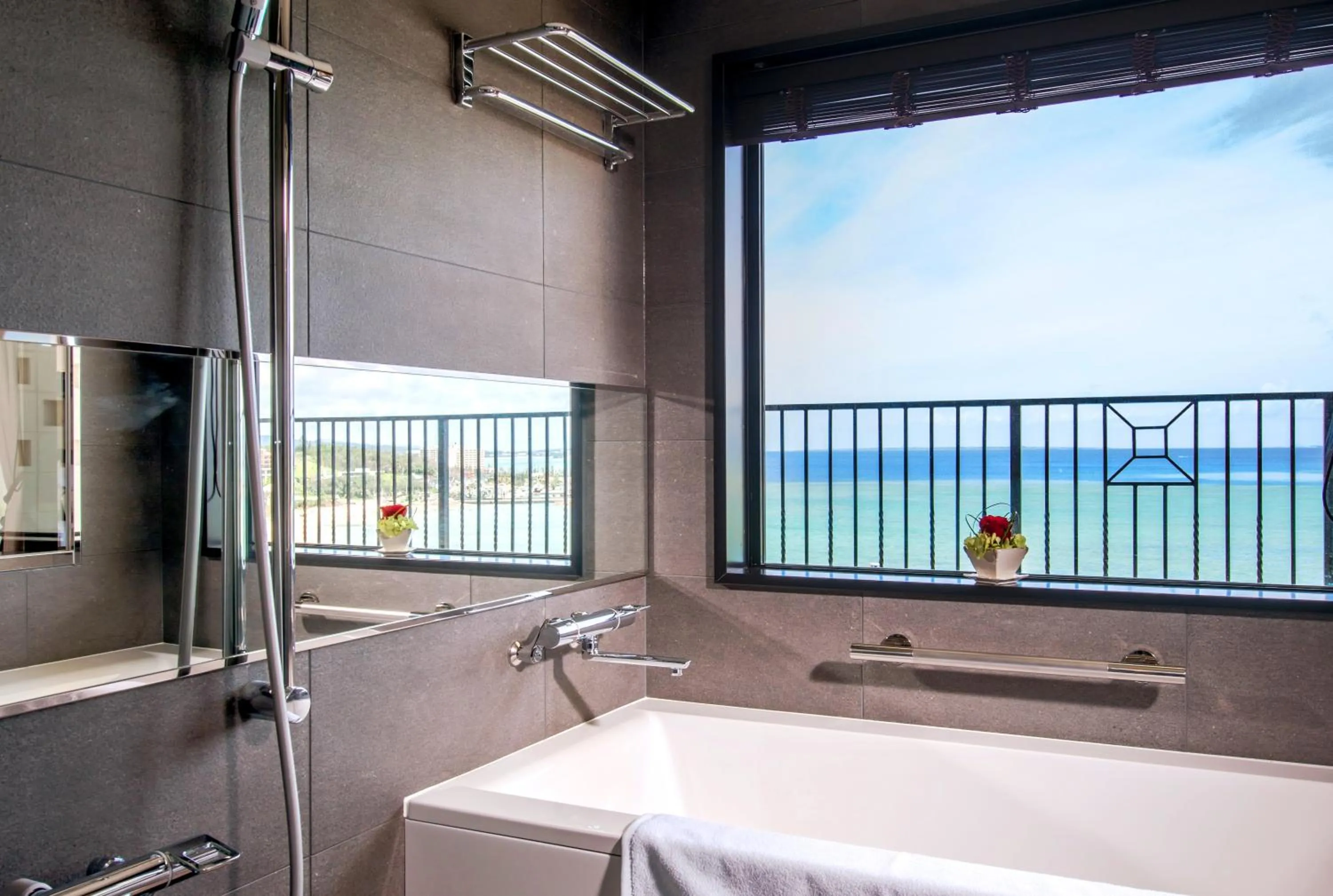 Bathroom in Hotel Monterey Okinawa Spa & Resort