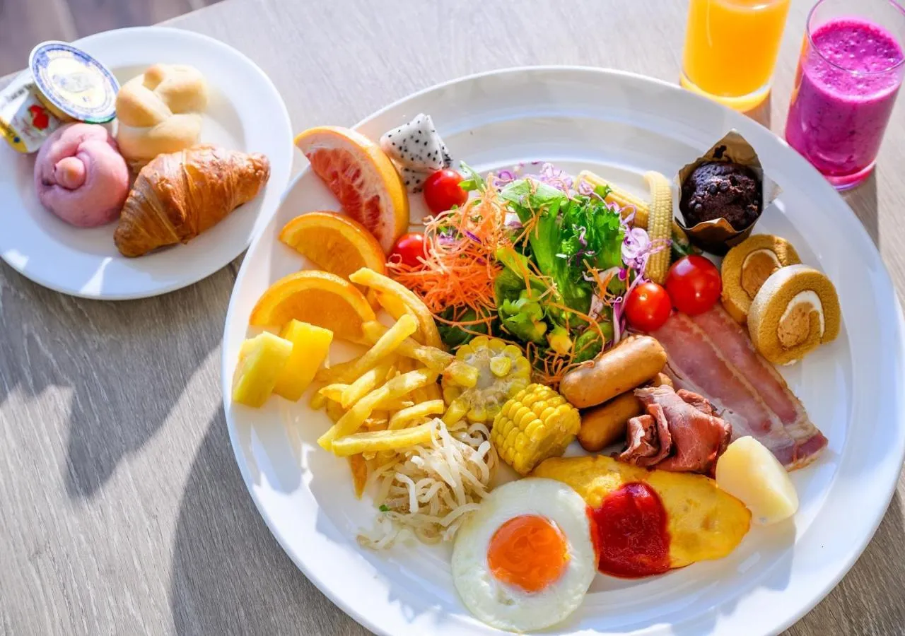 Restaurant/places to eat in Hotel Monterey Okinawa Spa & Resort