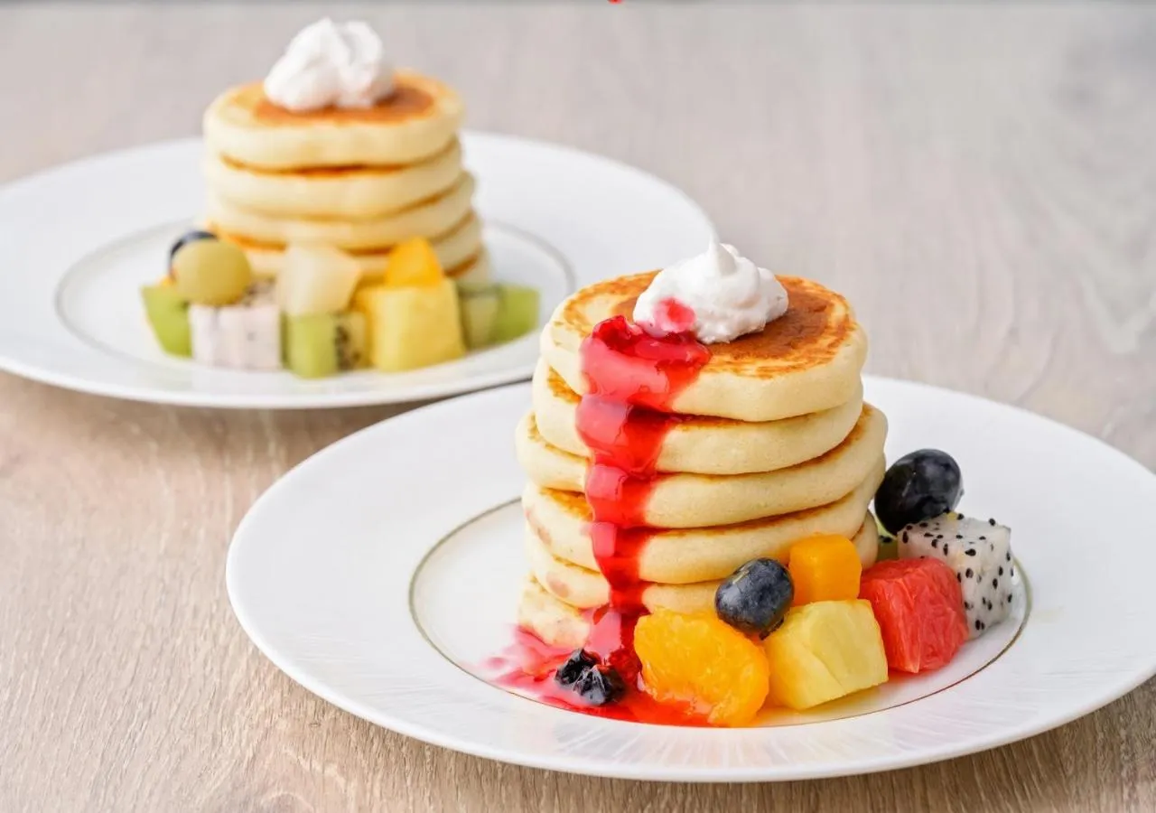 Restaurant/places to eat in Hotel Monterey Okinawa Spa & Resort