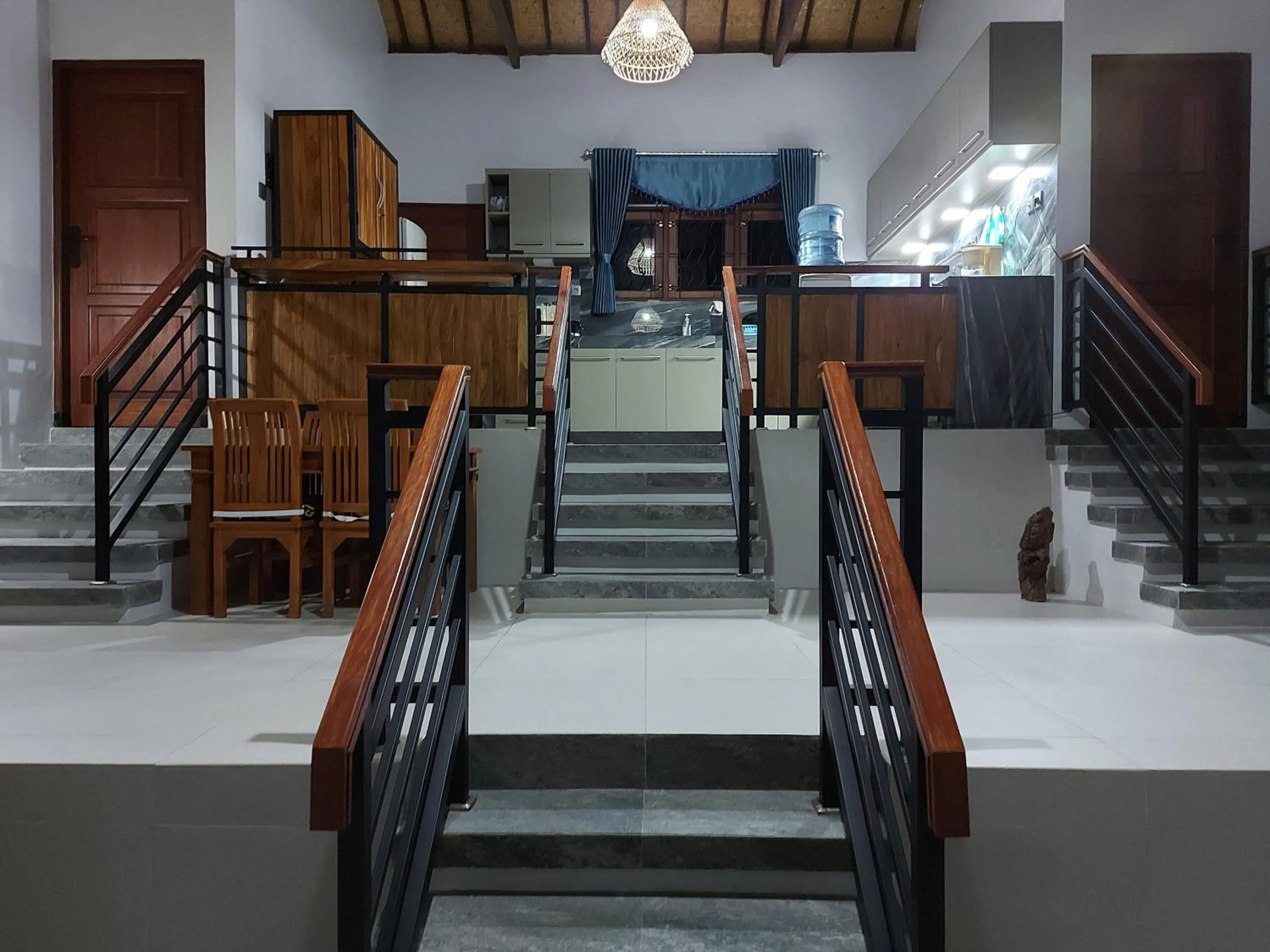 Property building in Sunset Villa