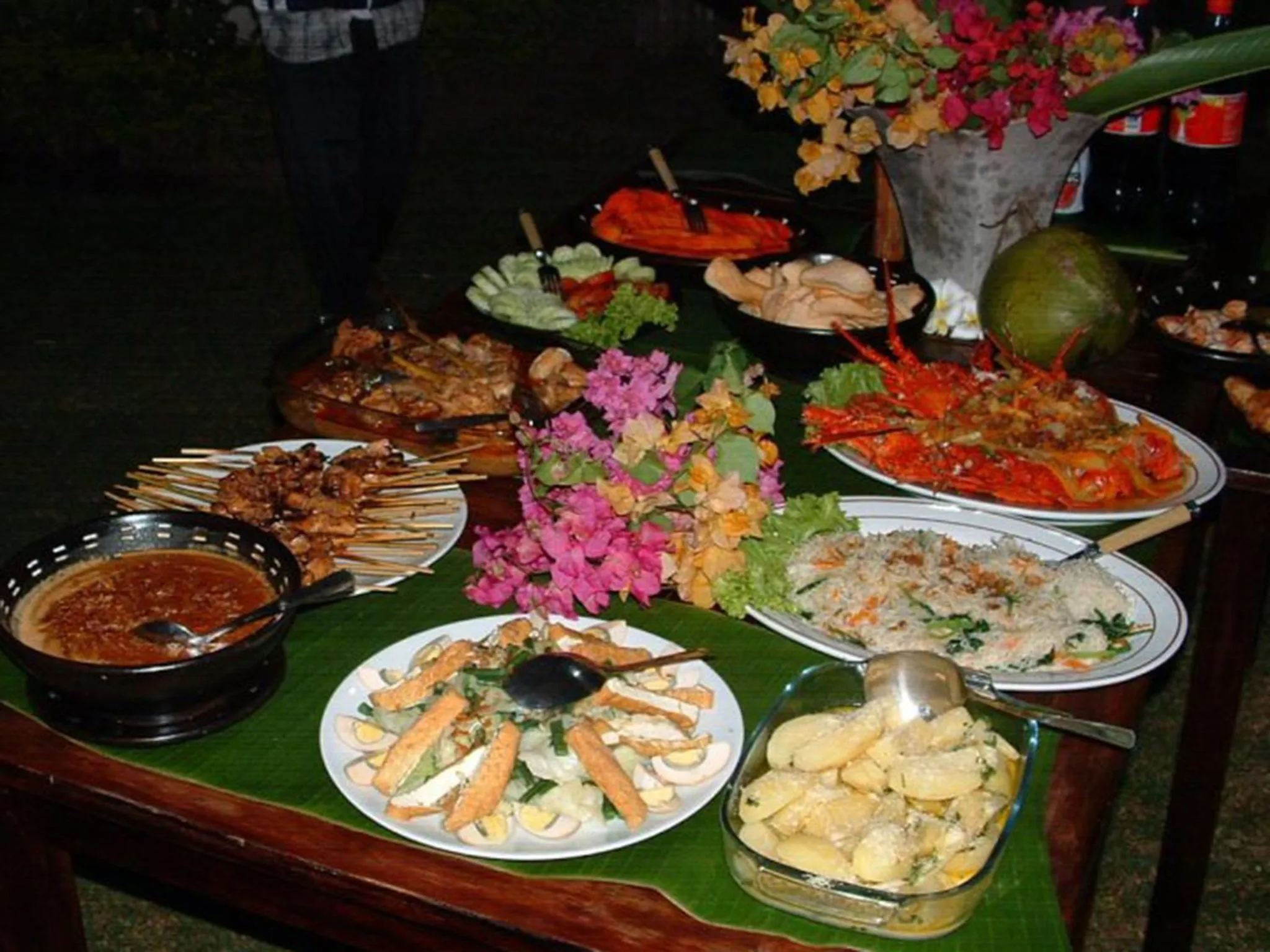 Food and drinks in Sunset Villa