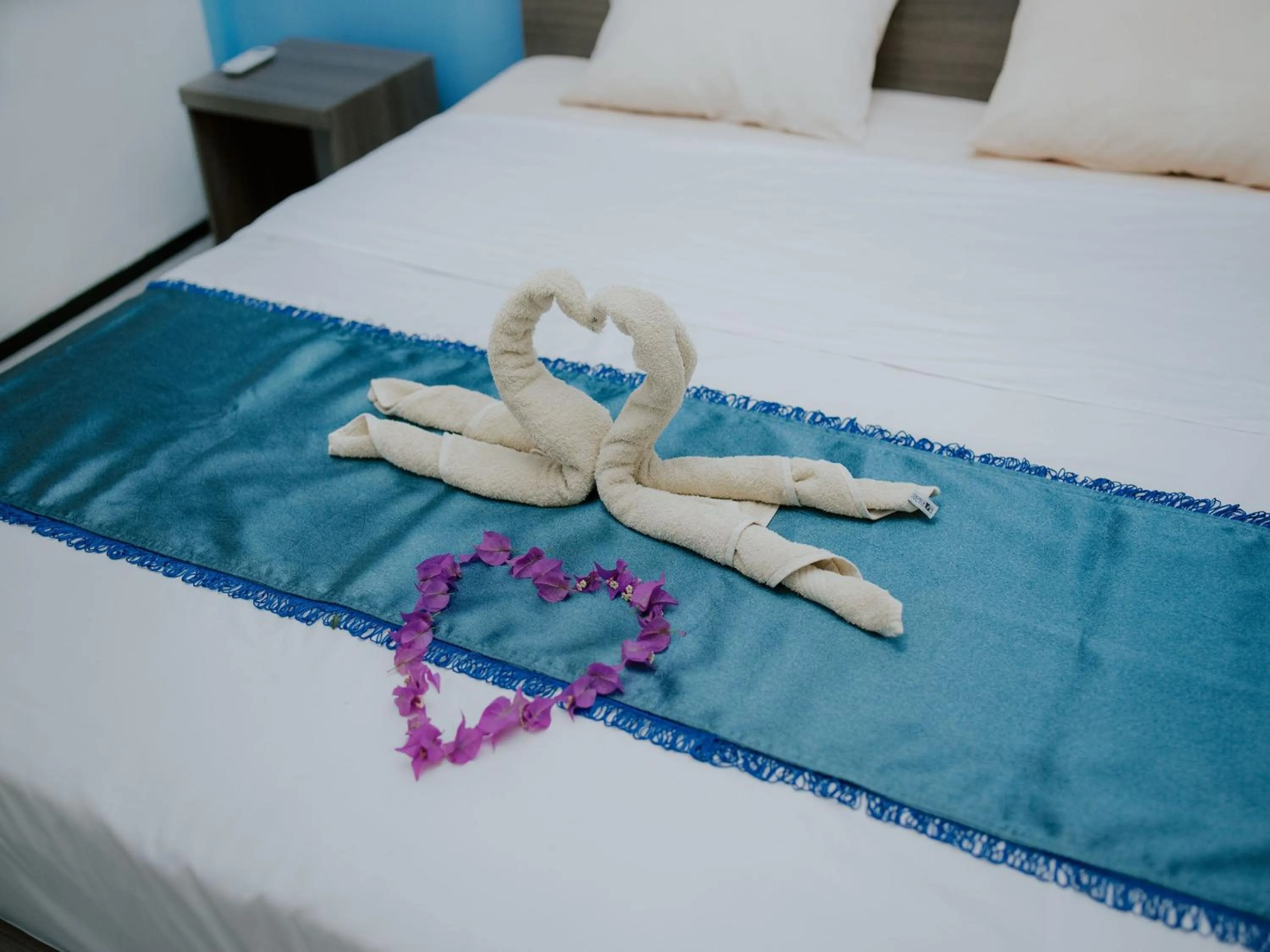 Property building, Bed in Sunset Villa