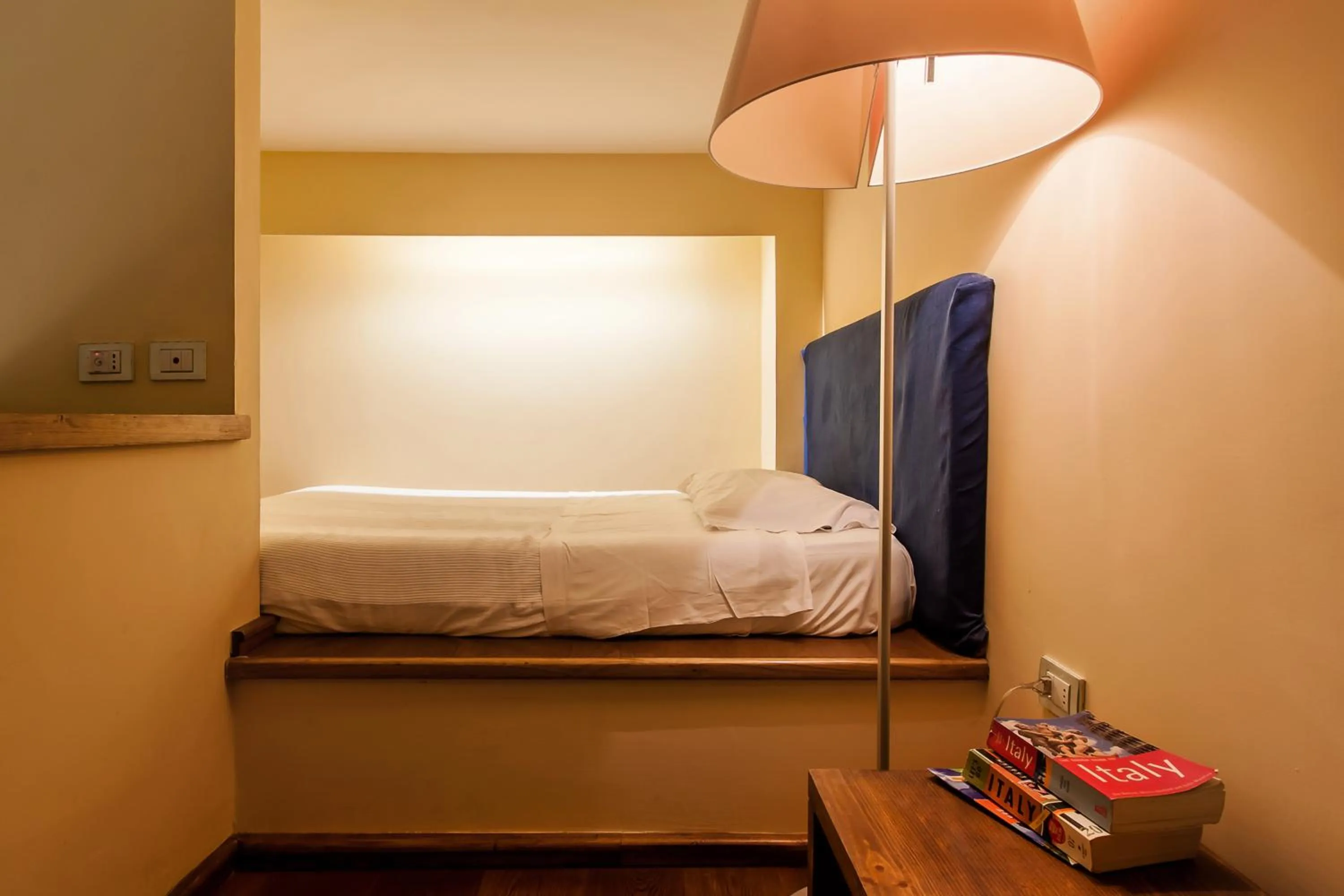 Photo of the whole room, Bed in Casa Astarita