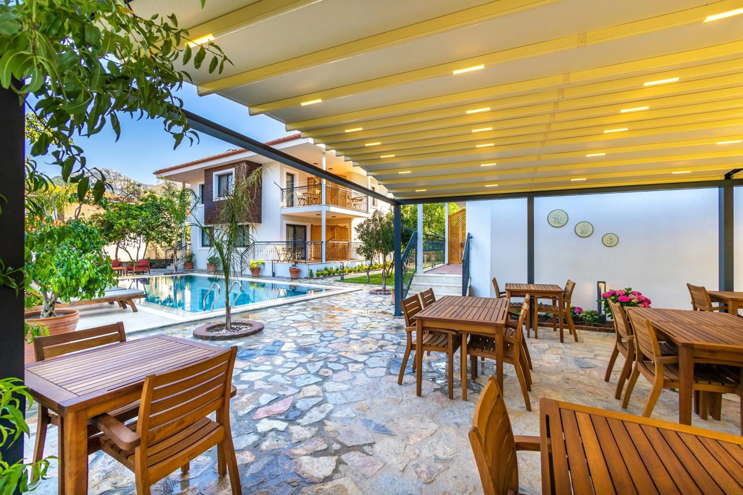 Restaurant/places to eat in Elizya Boutique Hotel