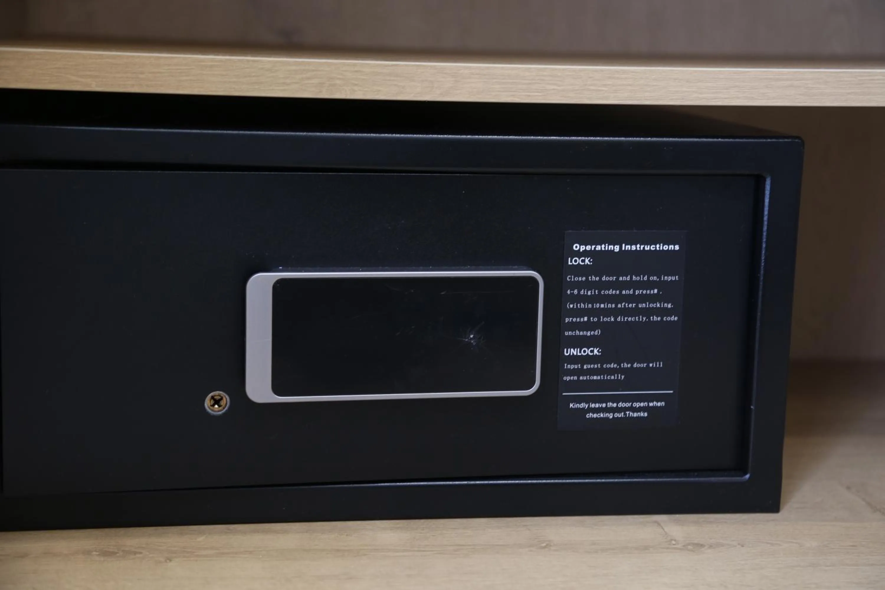 safe in B&B Champagne, Vlore Bay