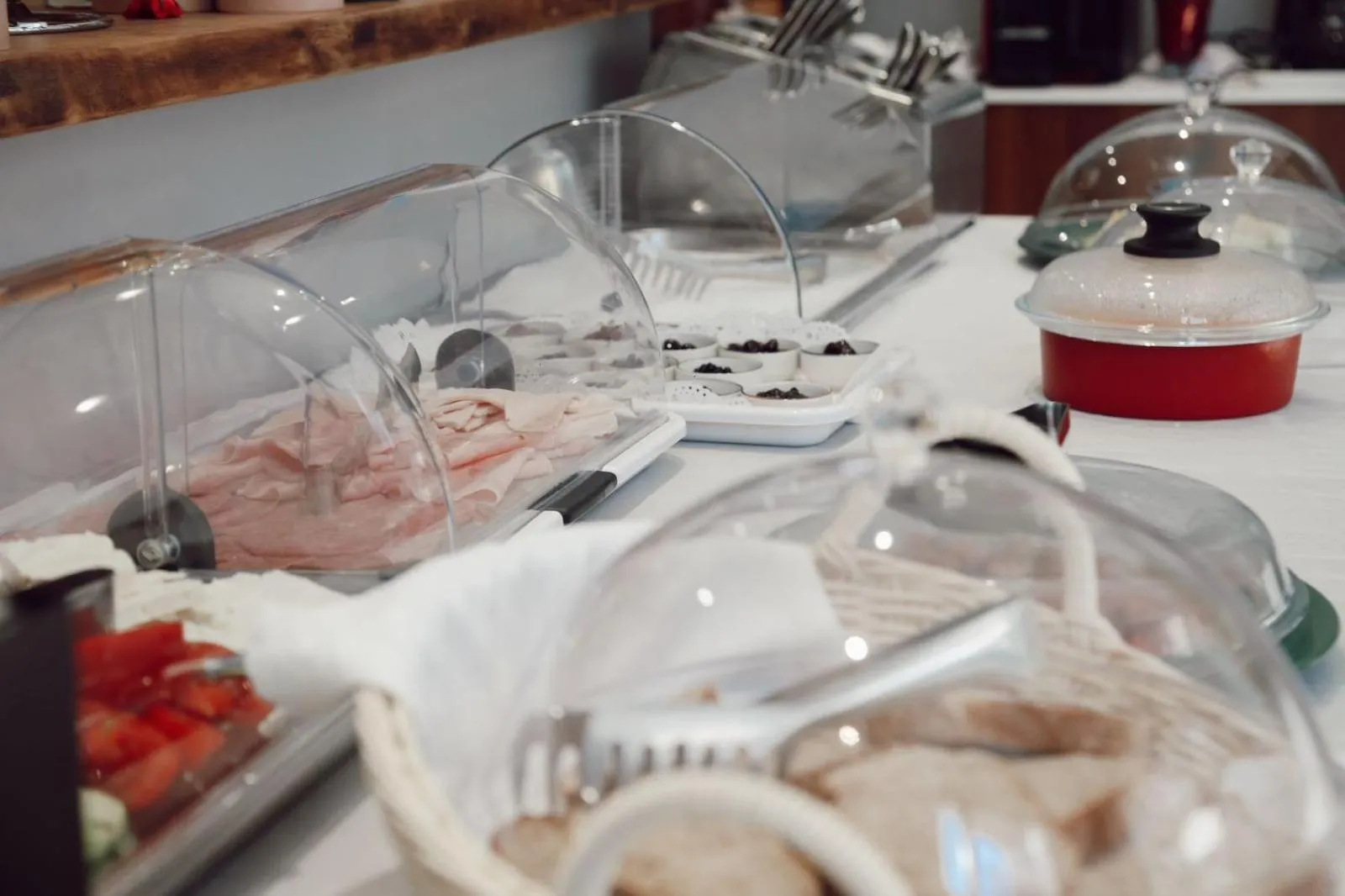 Buffet breakfast in B&B Champagne, Vlore Bay