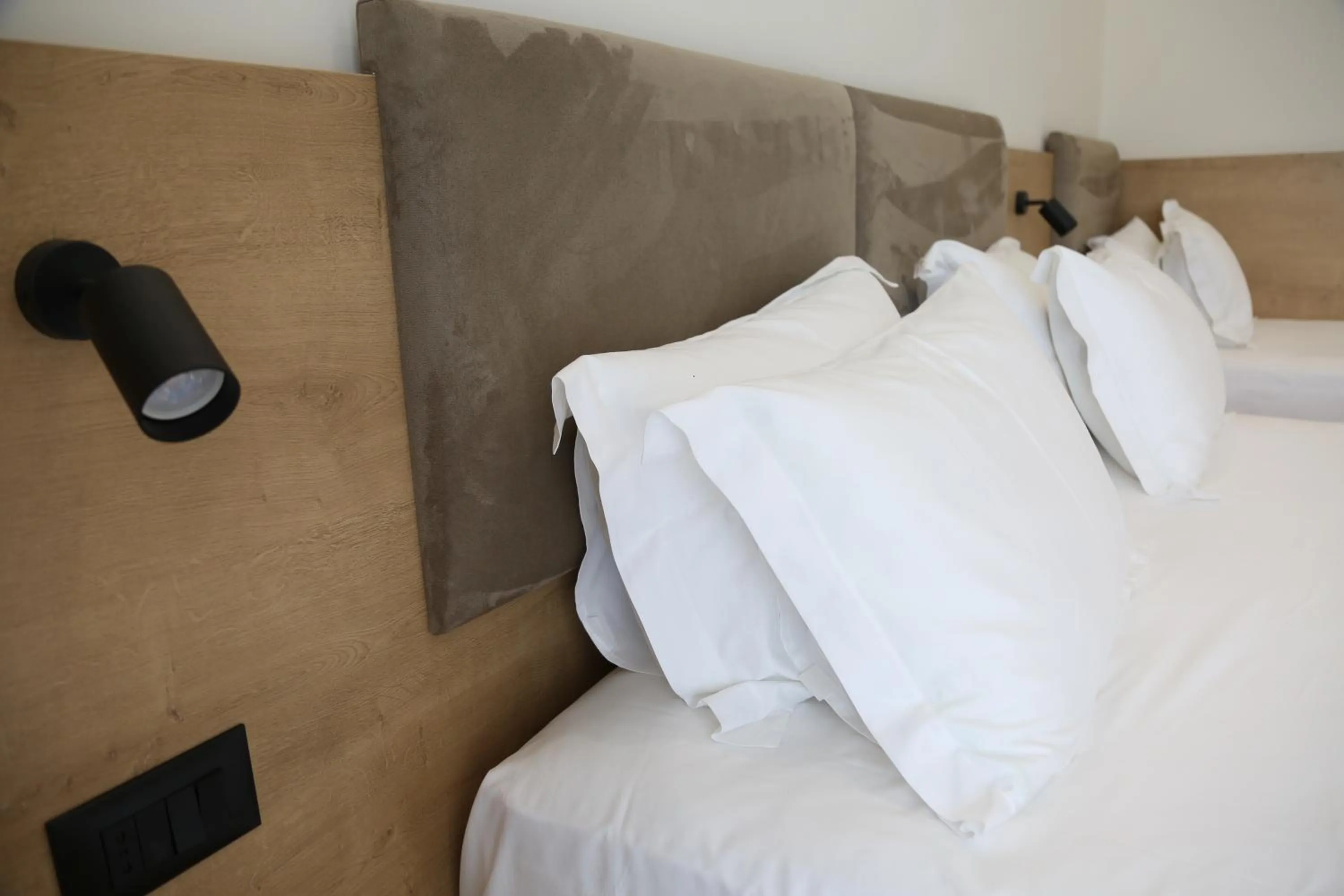 Photo of the whole room, Bed in B&B Champagne, Vlore Bay