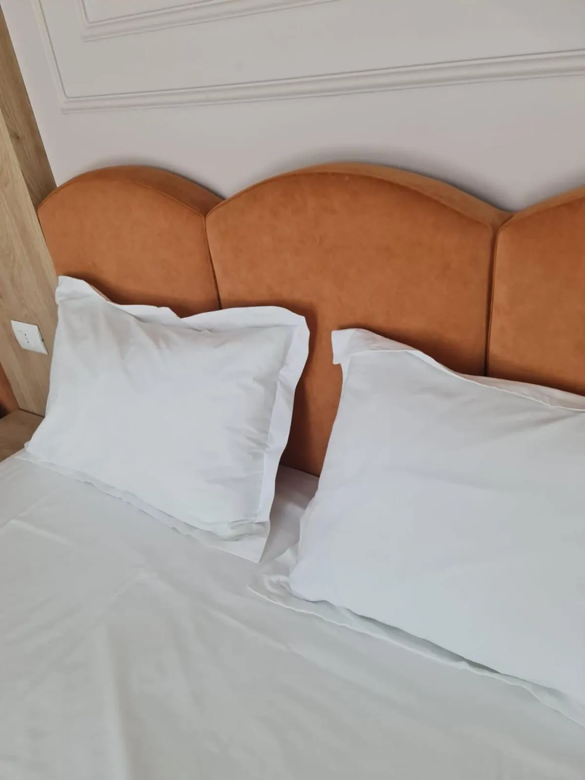 Bed in B&B Champagne, Vlore Bay