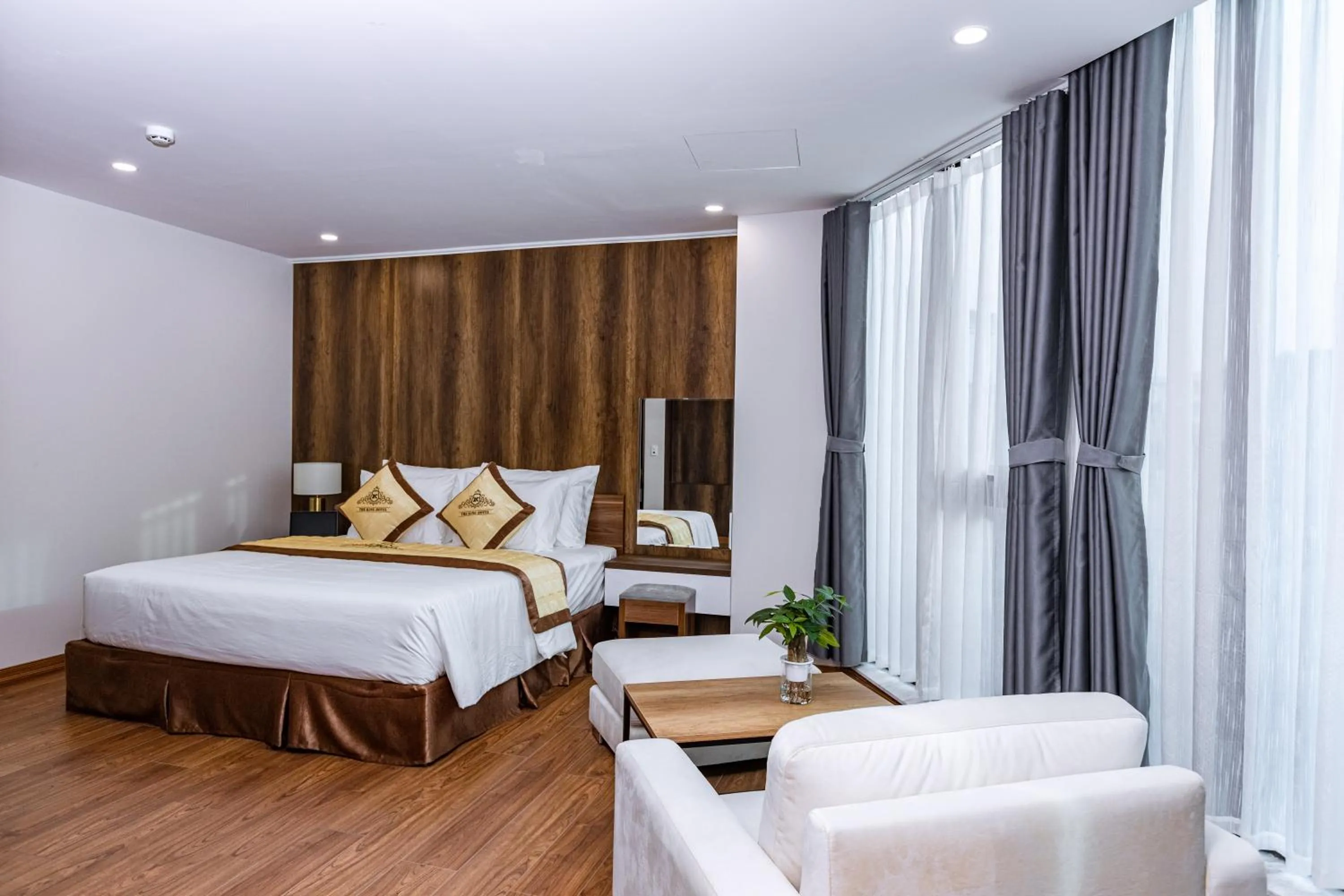 Bedroom, Bed in The King Hotel - Condotel Thai Nguyen