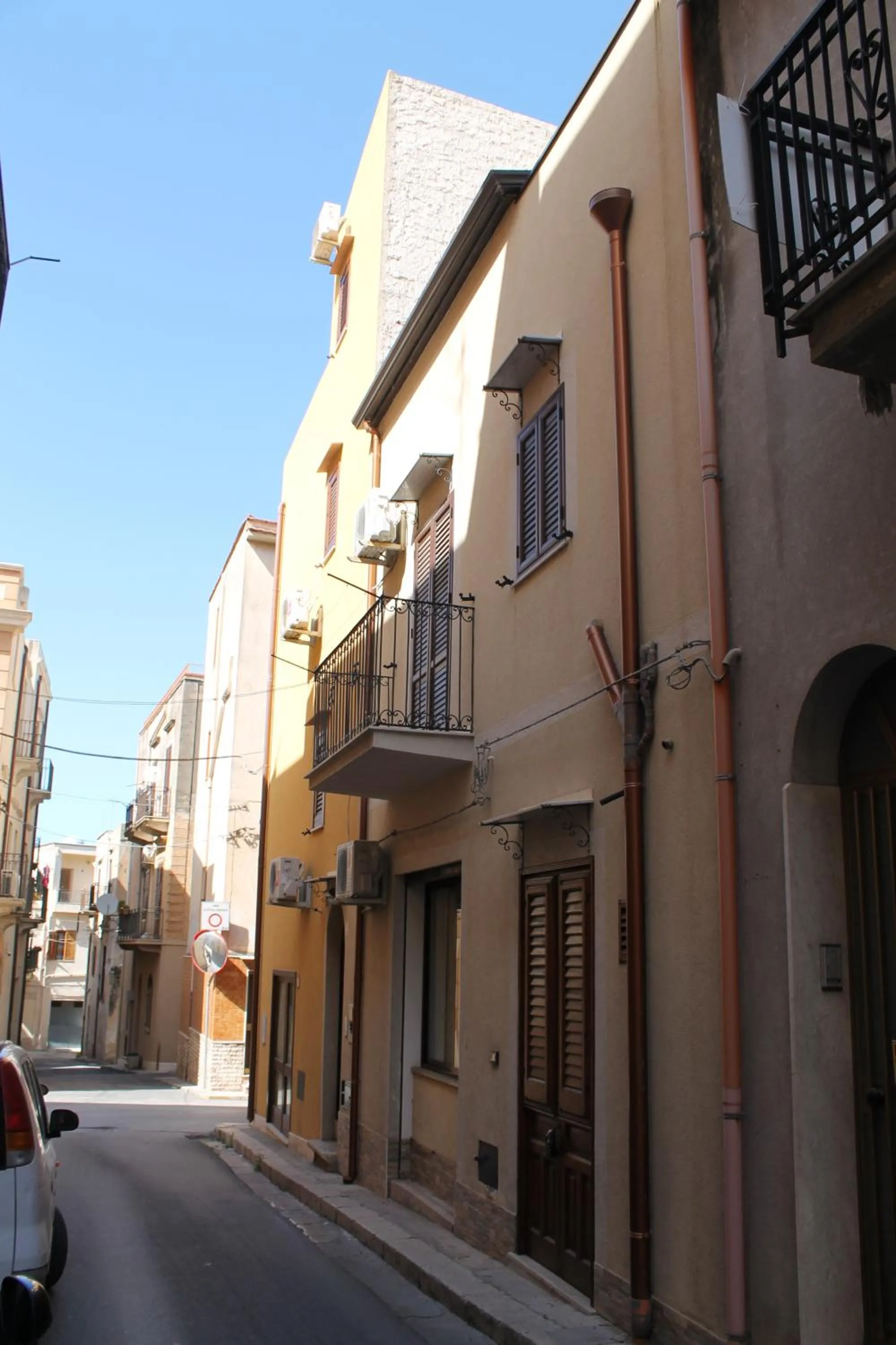 Facade/entrance in Casa Longo