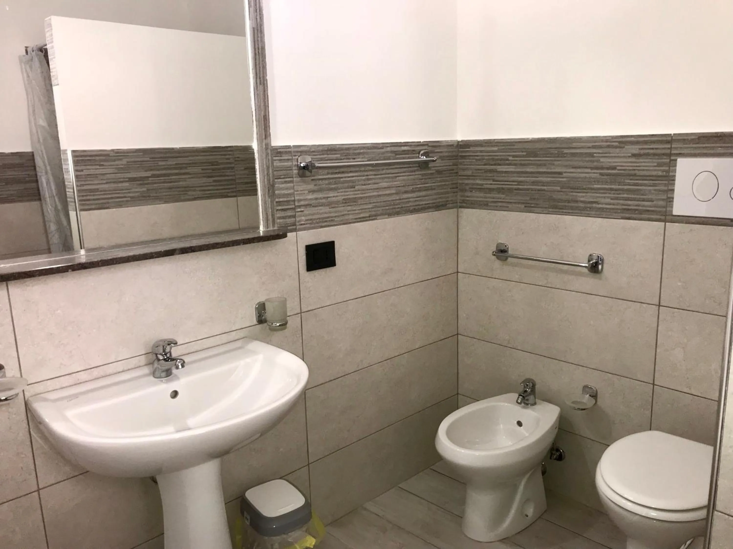 Shower in Casa Longo