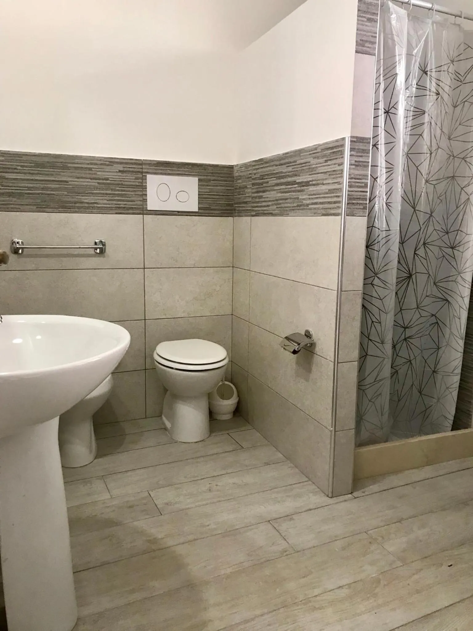 Shower in Casa Longo