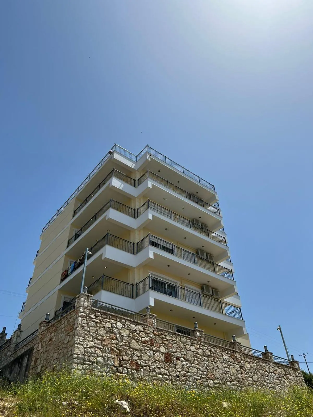 PARADISE APARTMENT