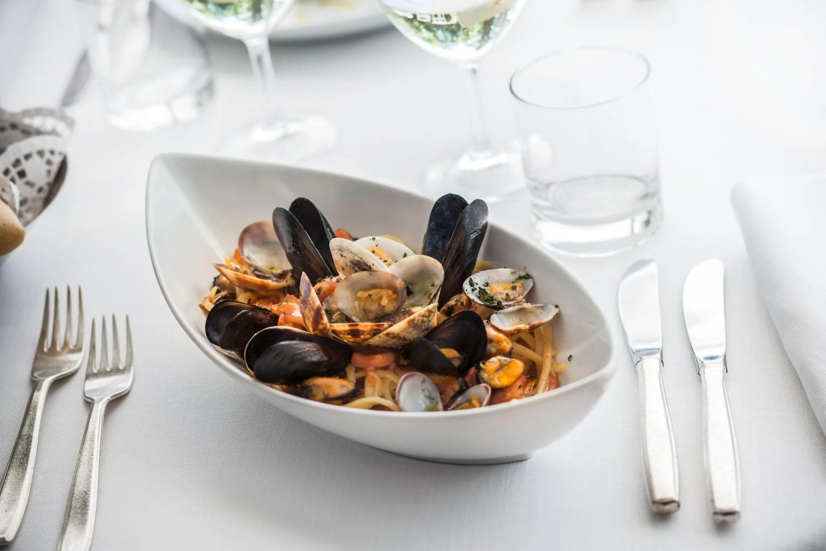 Food and drinks in Hotel Caravelle Thalasso & Wellness