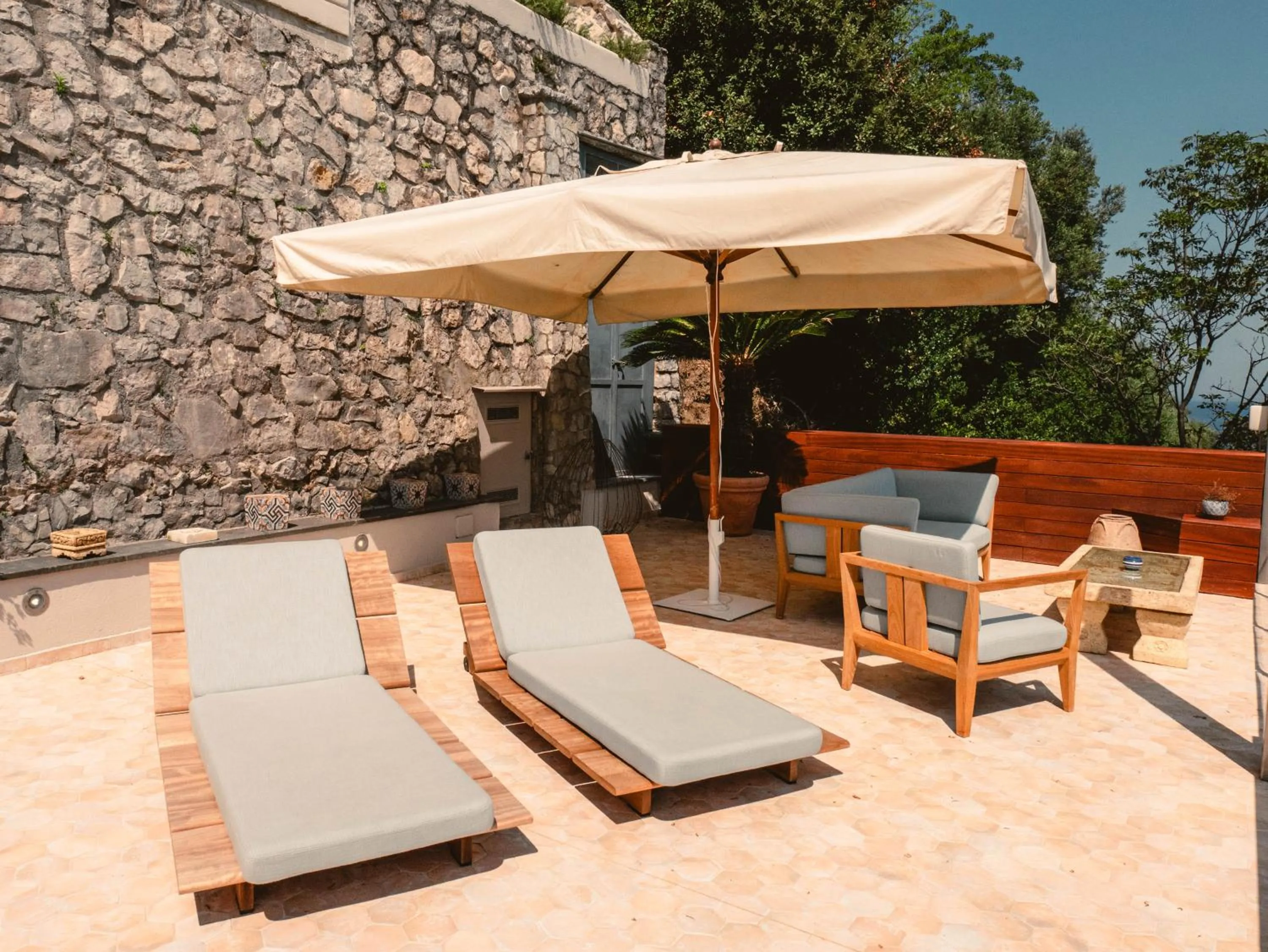 furniture in Hotel Belair