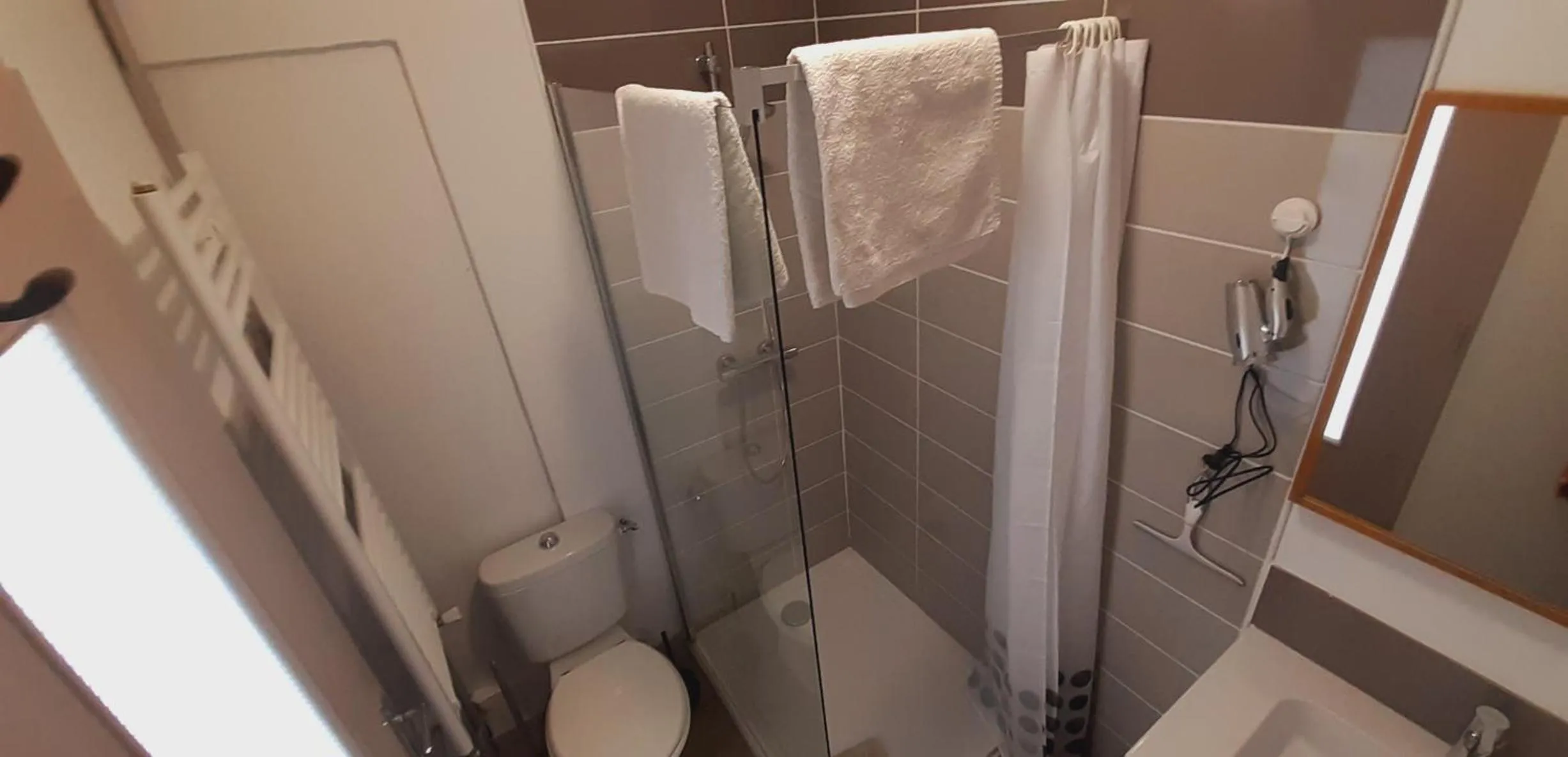 Bathroom in Le Fréginat - Mauzac