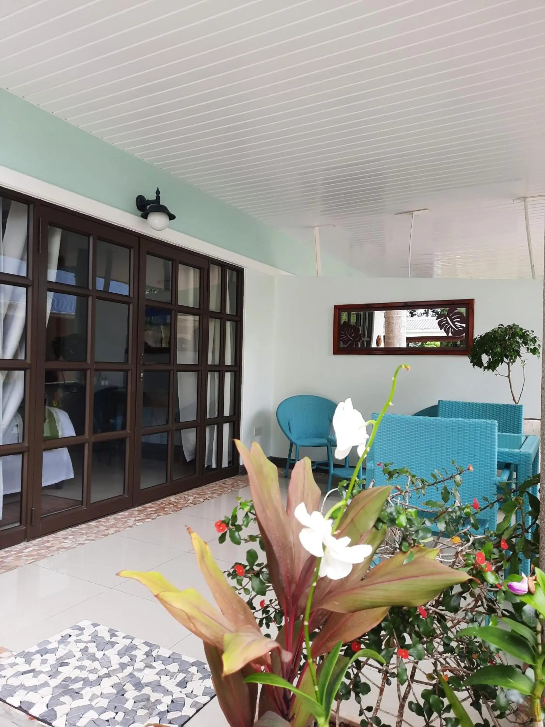 Double Room with Terrace - single occupancy in Cabanes Des Anges Double Room with Terrace - single occupancy in Cabanes Des Anges