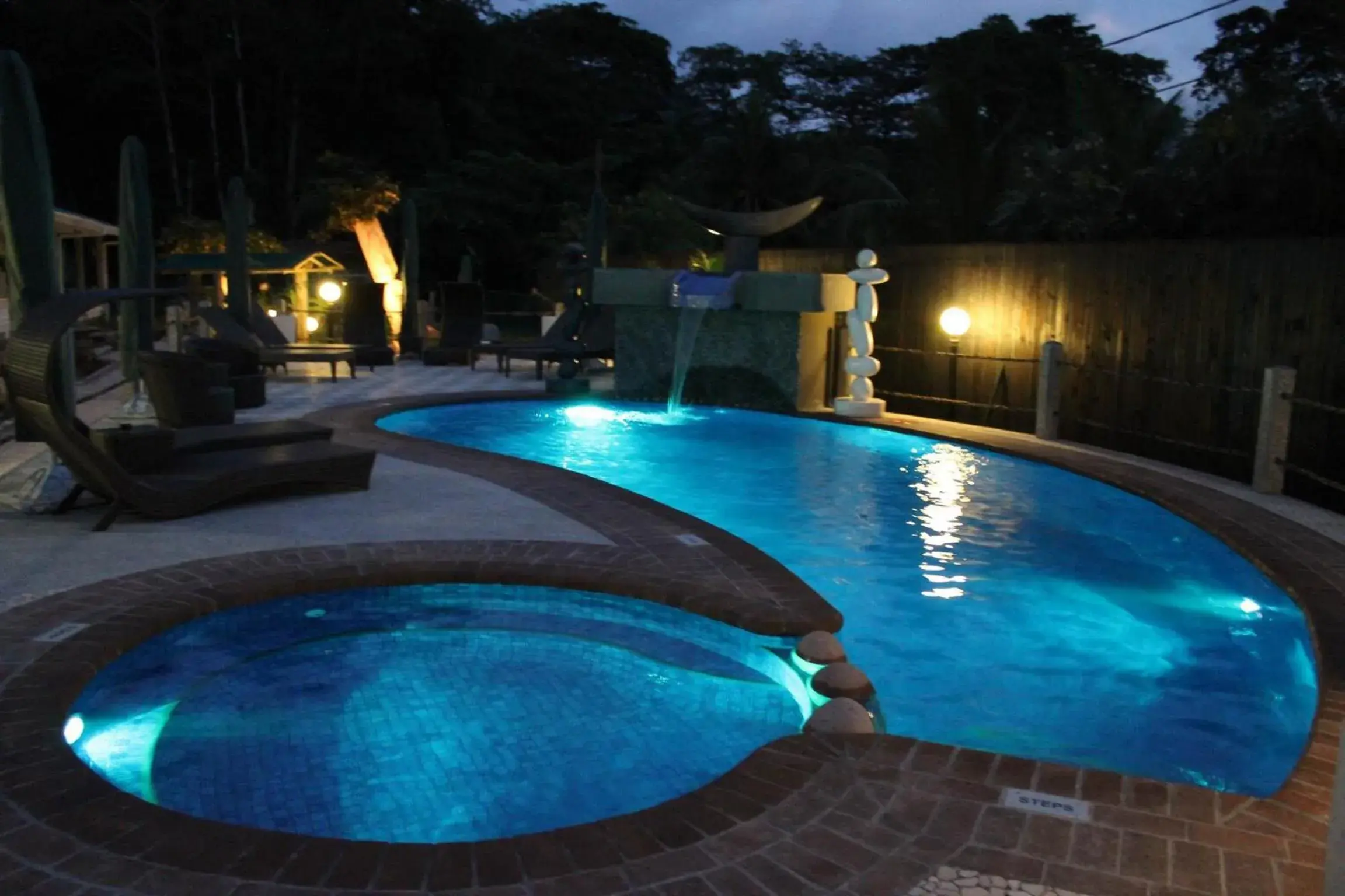 Swimming pool in Cabanes Des Anges Swimming pool in Cabanes Des Anges
