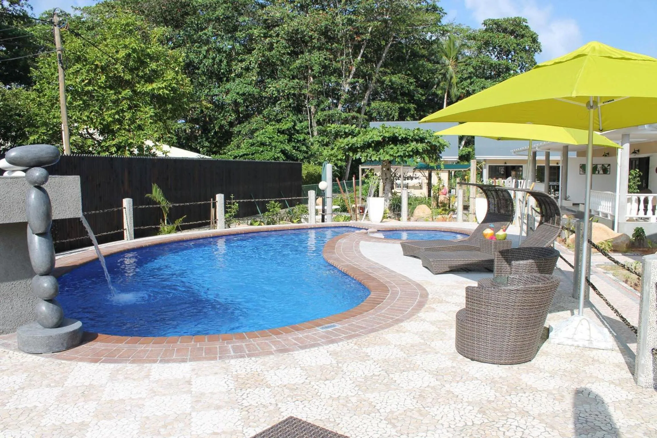 Swimming pool in Cabanes Des Anges