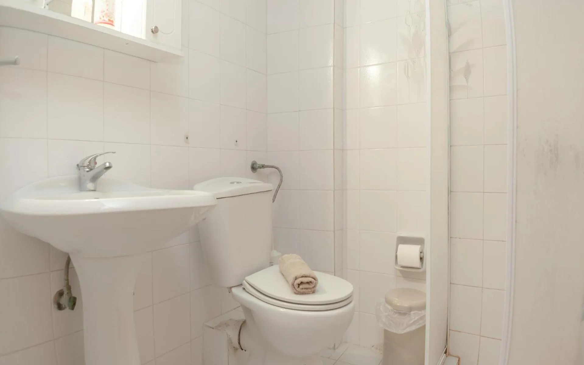 Bathroom in Hotel Karagiannis