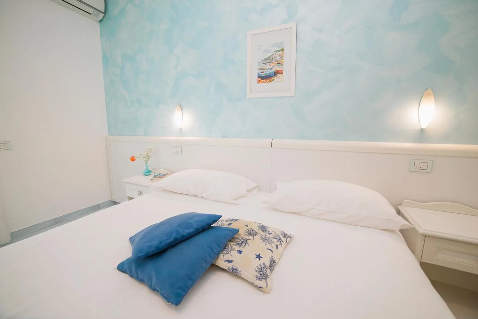 Bed in Hotel De Rosa