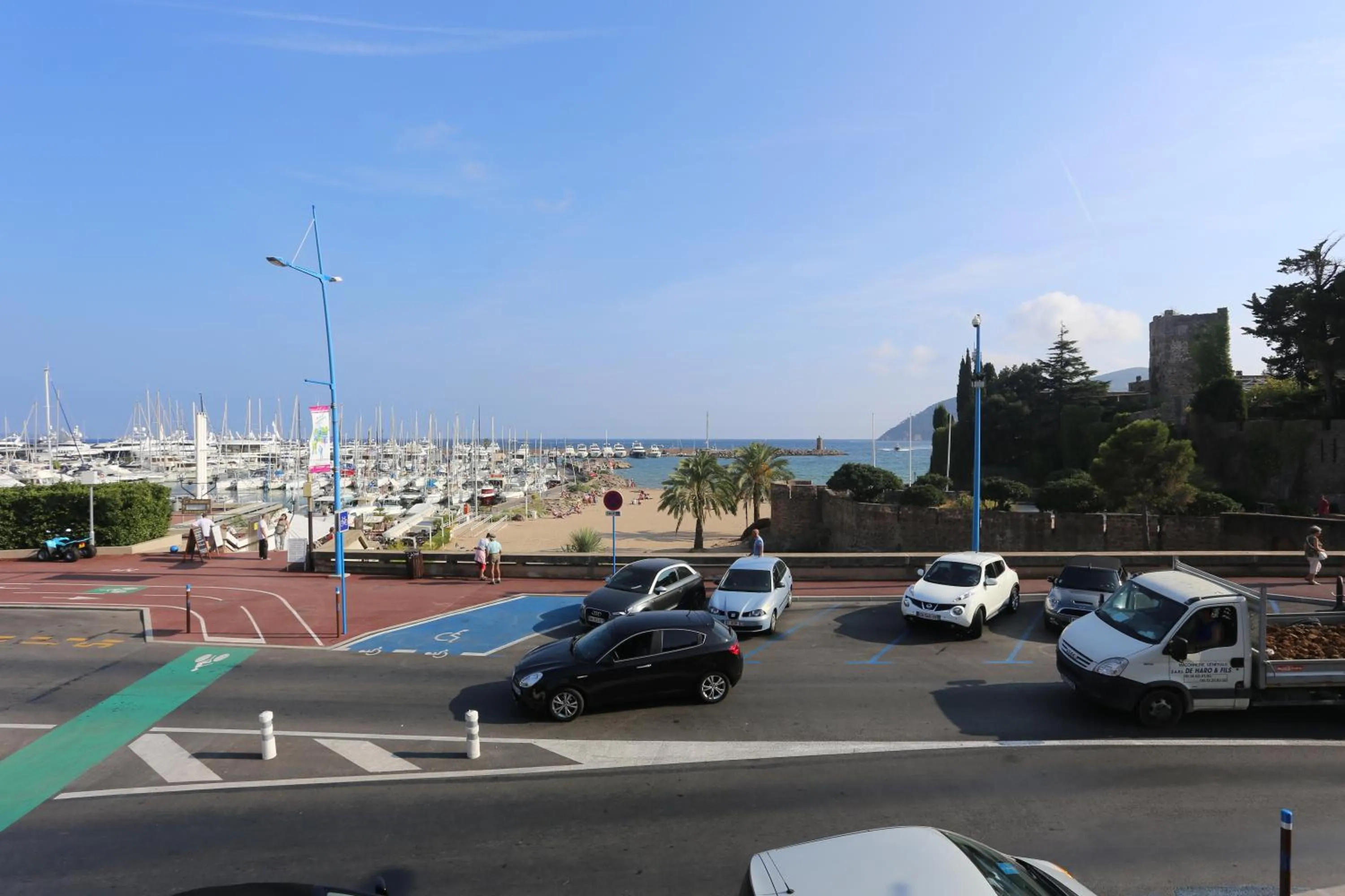 Nearby landmark in O'Sullivans Bar and Hotel