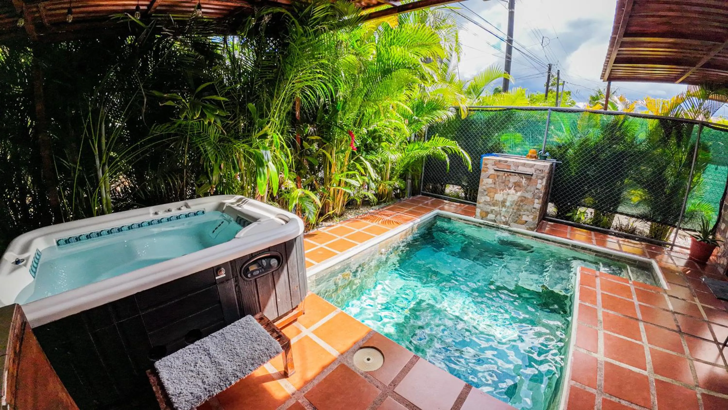 Hot Tub in Bungalows Las Iguanas Arenal Volcano