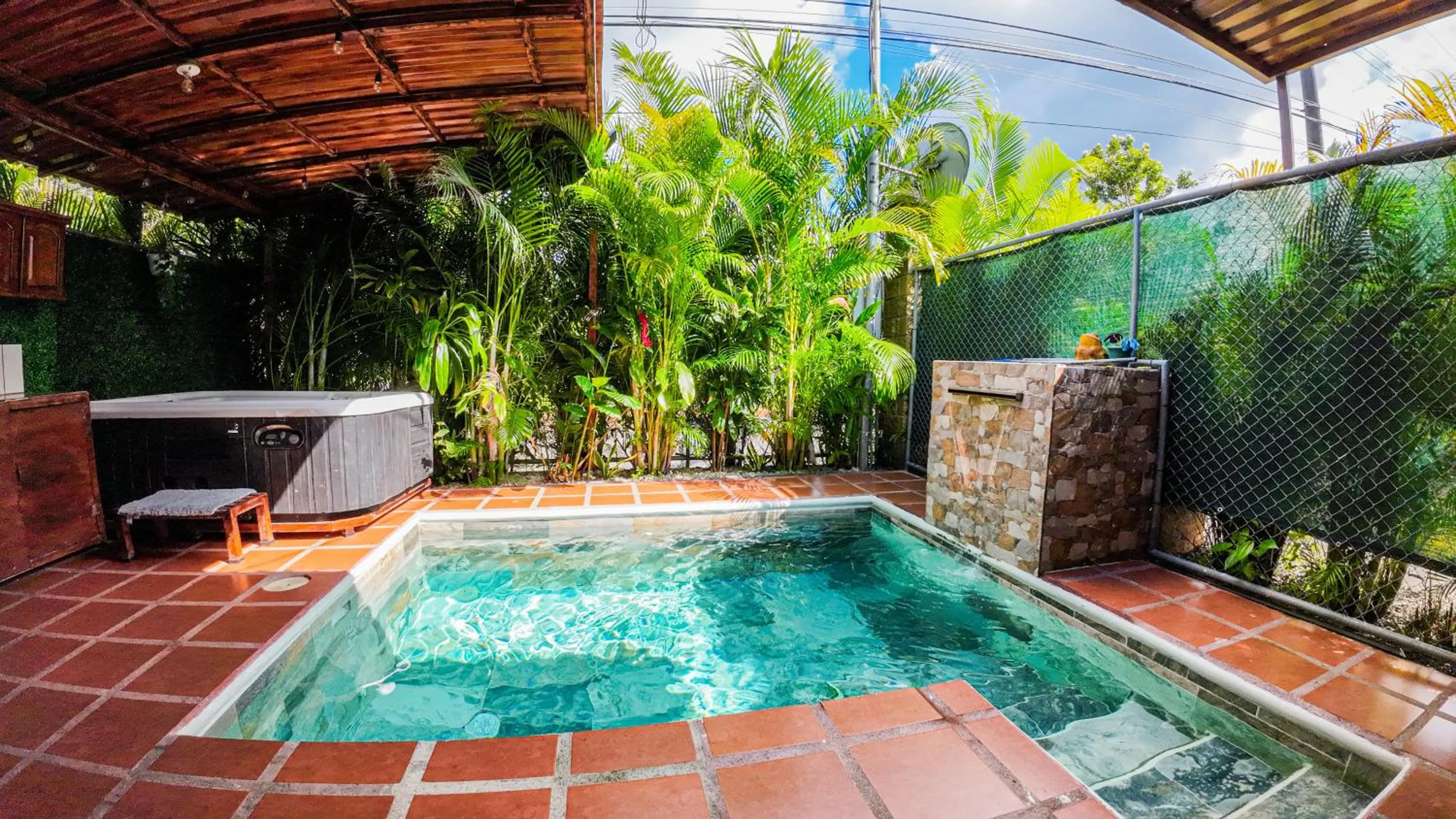 Hot Tub in Bungalows Las Iguanas Arenal Volcano