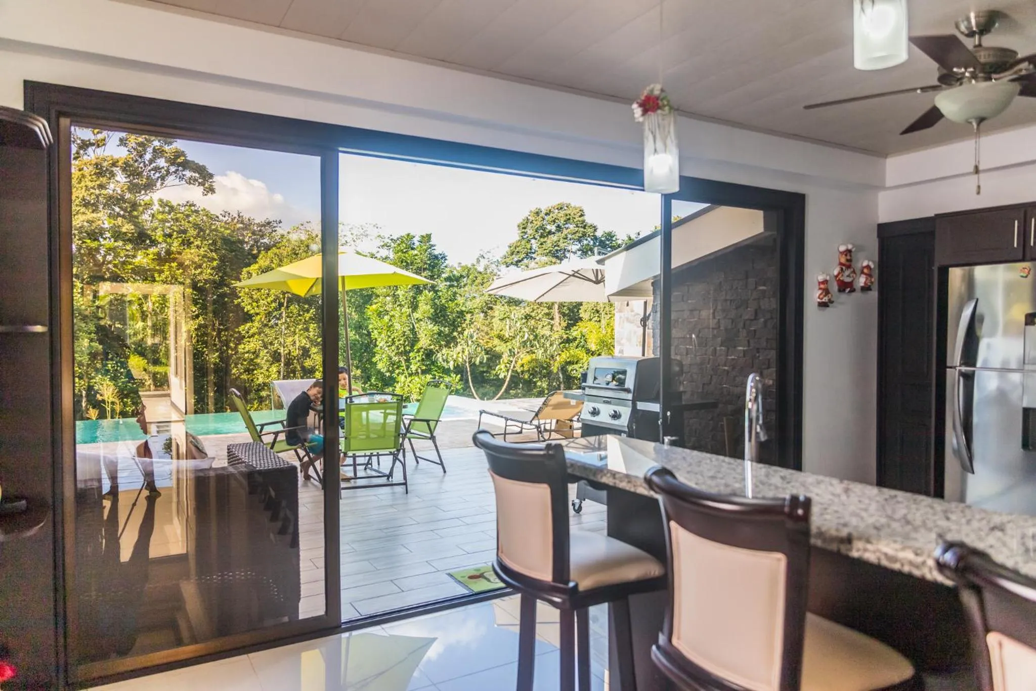 Dining area in Bungalows Las Iguanas Arenal Volcano
