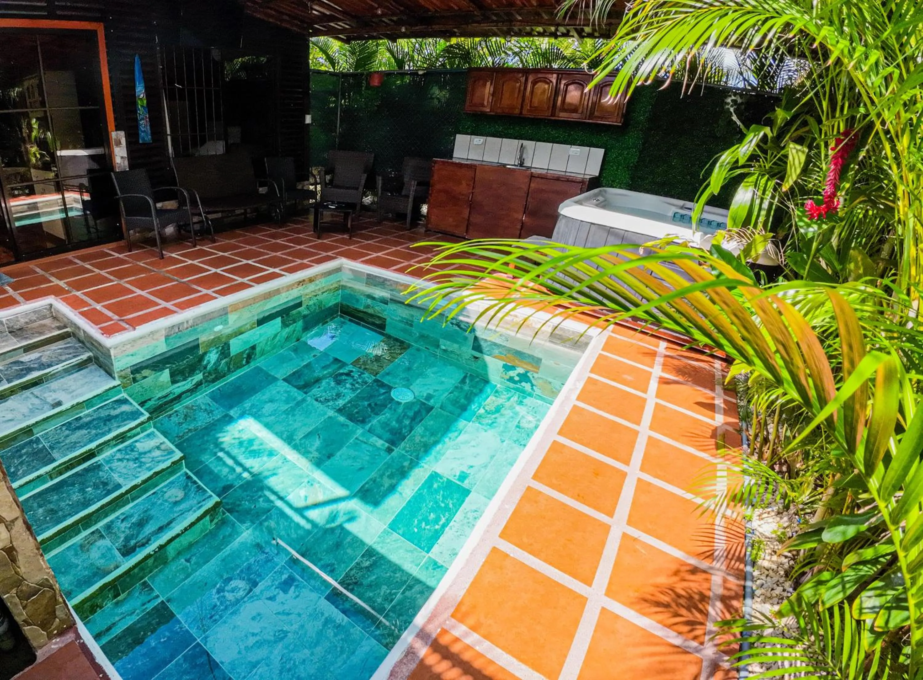 Swimming pool in Bungalows Las Iguanas Arenal Volcano