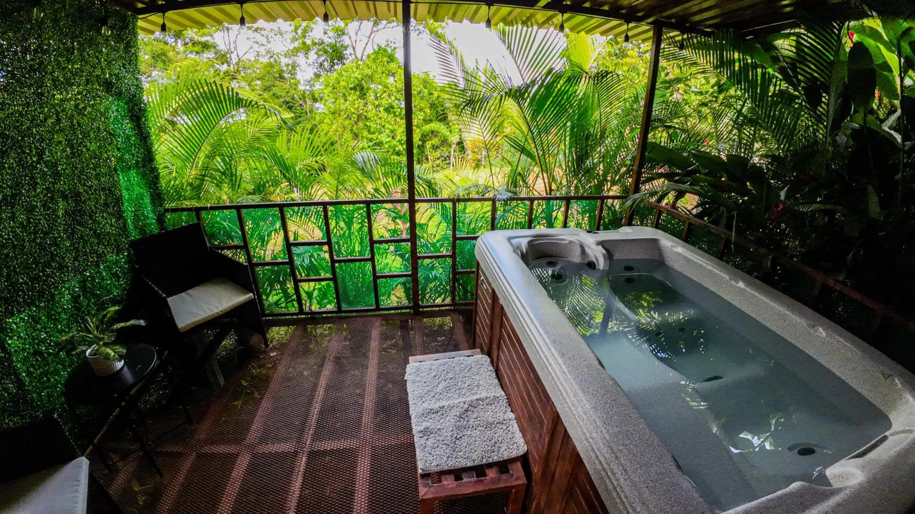 Hot Tub in Bungalows Las Iguanas Arenal Volcano