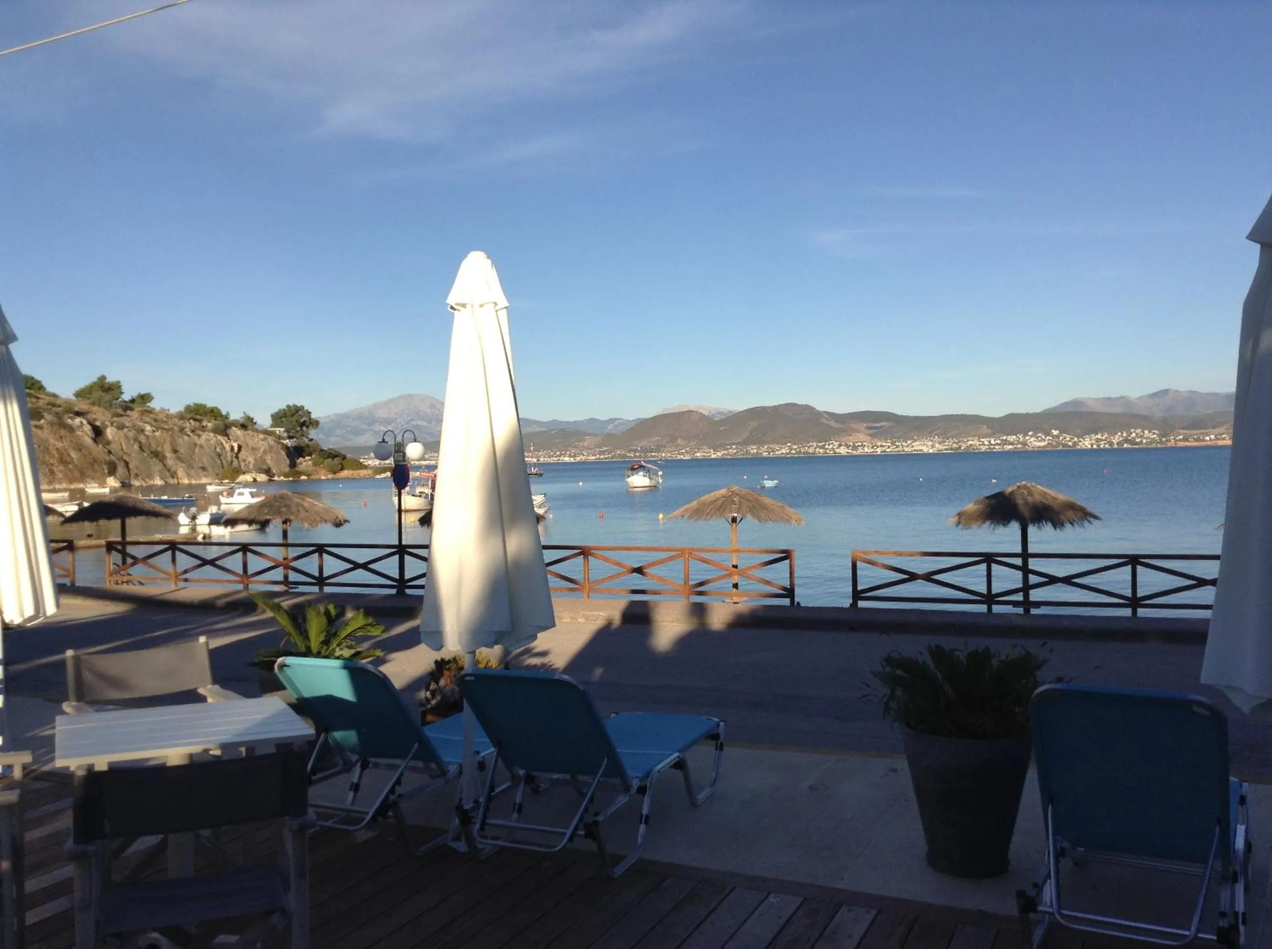 Beach in Almira Mare